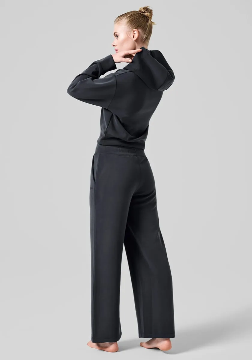Casall Peachy Straight Leg Jogger Almost Black