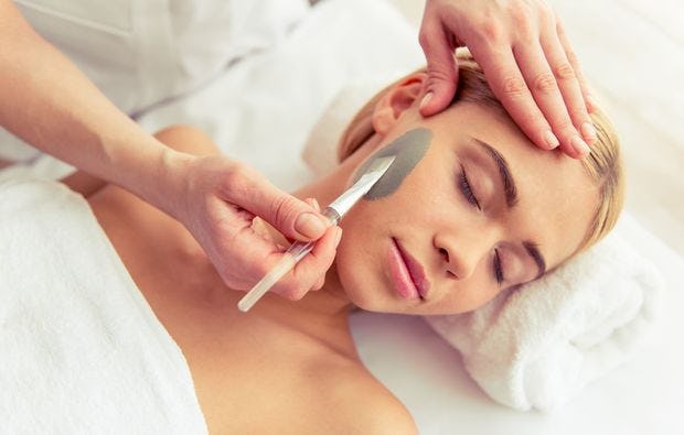 Anti-Aging-Gesichtsbehandlung in Nürnberg als Geschenkidee