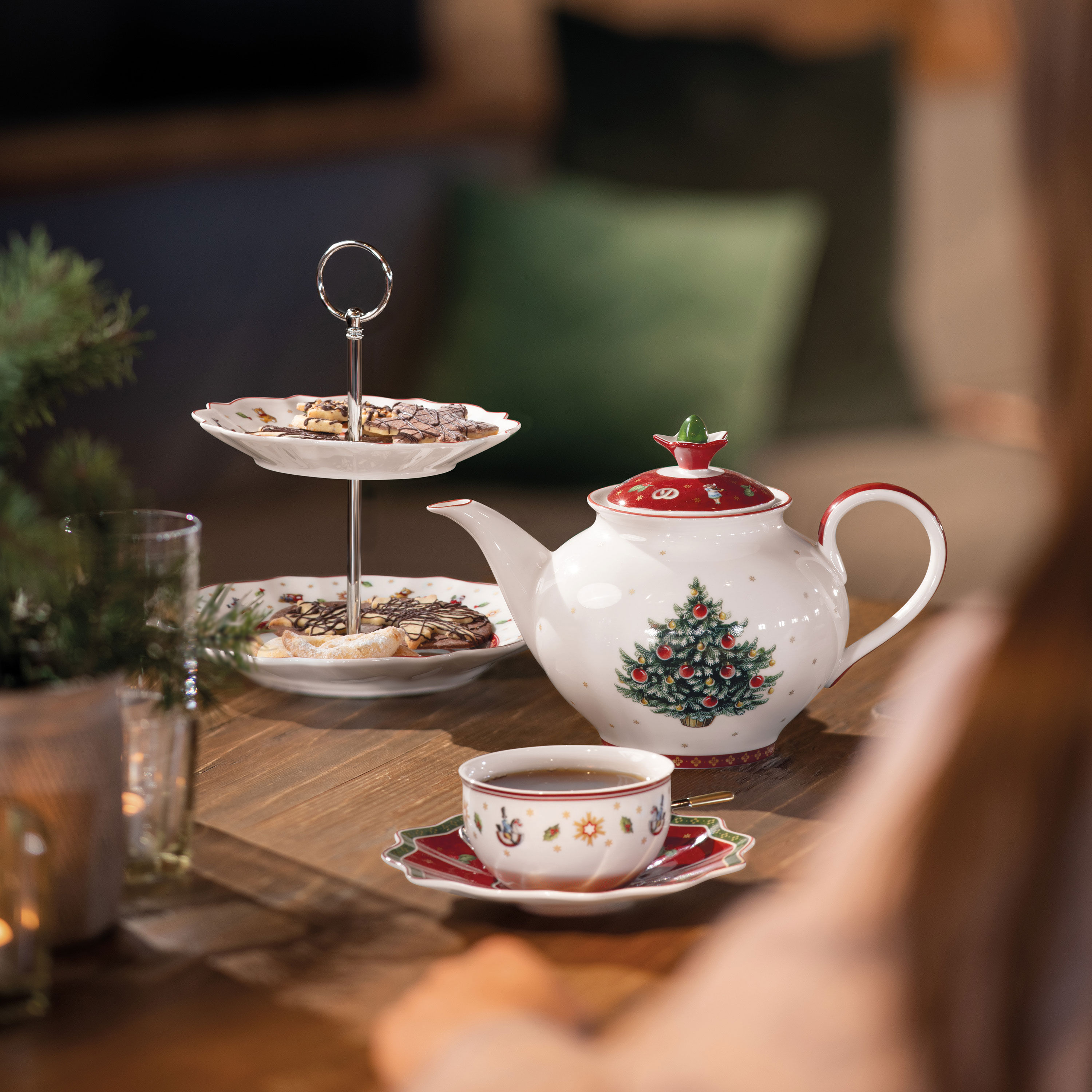 Toy's Delight Coffee cup Red, 5.8 oz, Premium Porcelain