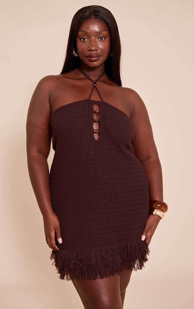 Chocolat Robe Mini Grande Taille Tricotée À Col Licou Avec Détails De Perles Et Franges