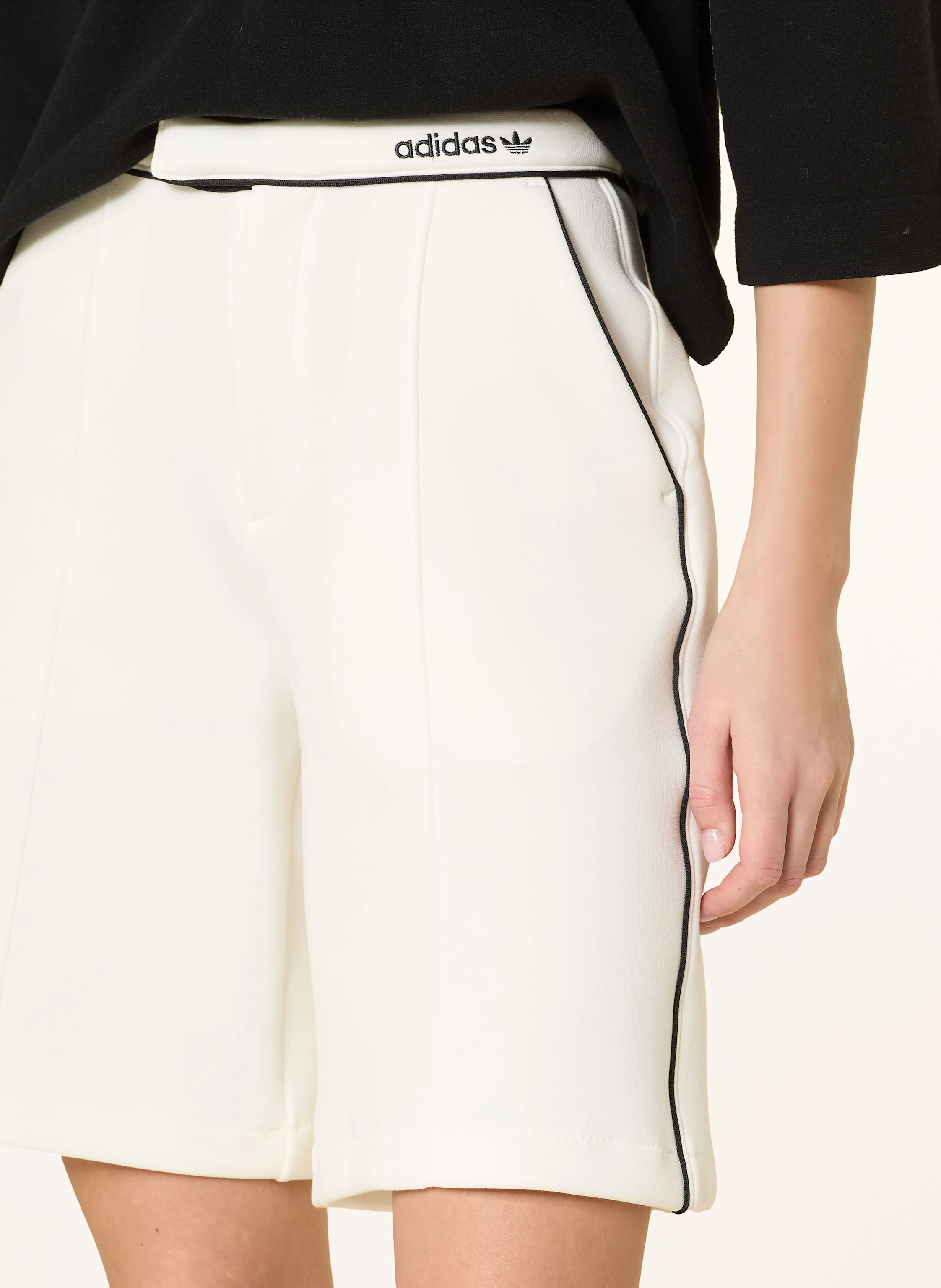 adidas Originals Shorts ADIDAS ORIGINALS WIDE LEG BERMUDA SHORT