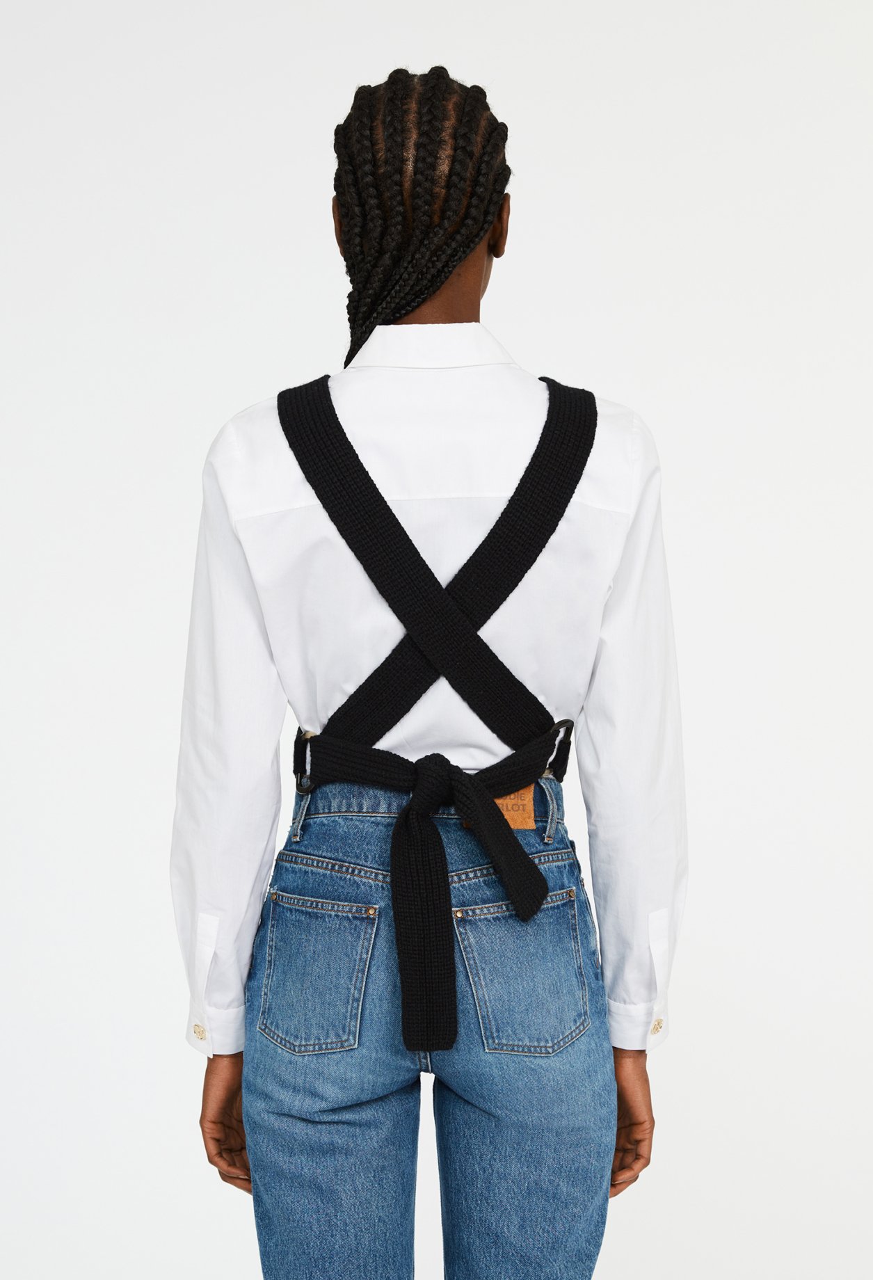 Pull sans manche croise dans le dos