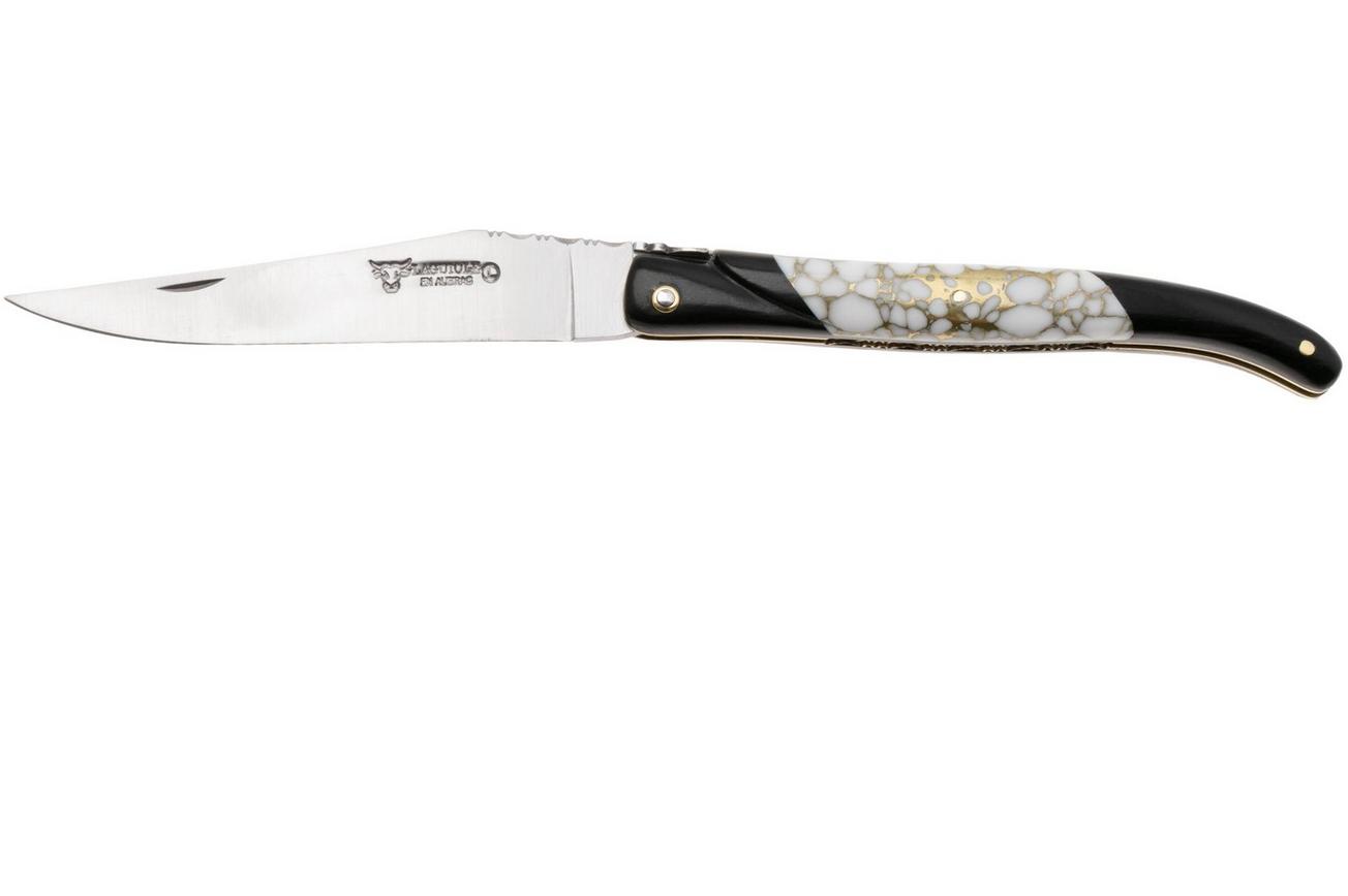 Laguiole en Aubrac Ebony, Howlite Gold Inlay, Handcarved Brass Plates, zakmes, 12 cm