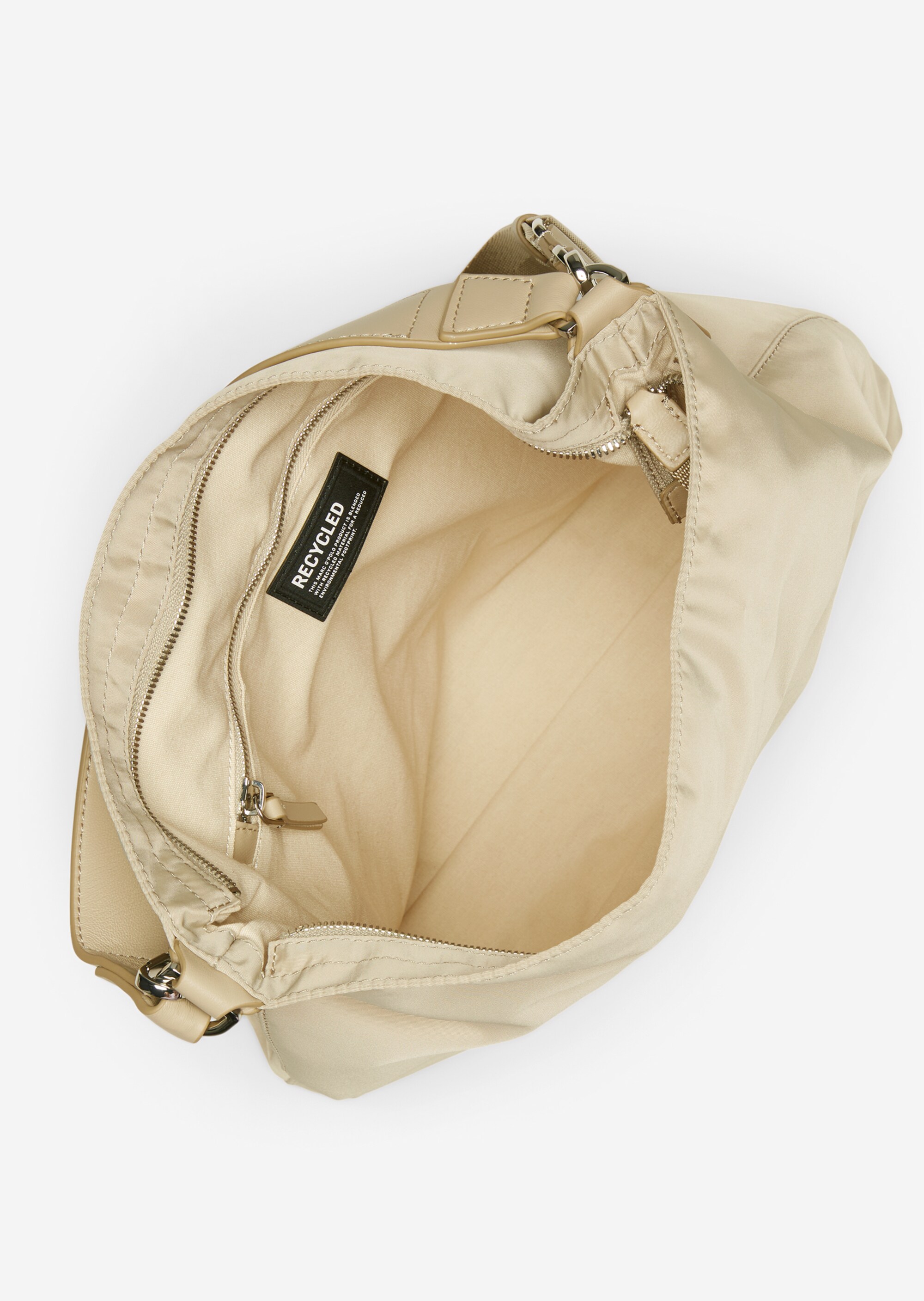 Hobo Bag aus recyceltem Material