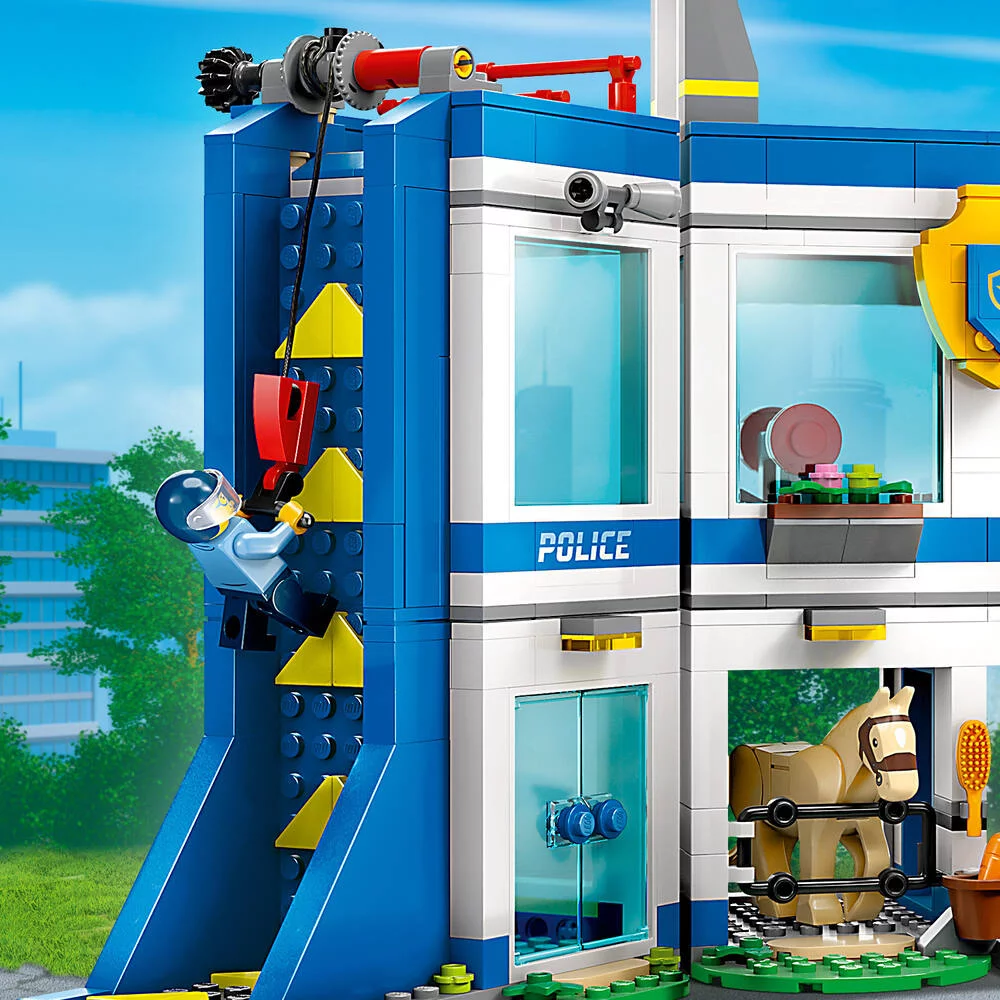 LEGO®CITY 60372 - LE CENTRE D’ENTRAINEMENT DE LA POLICE