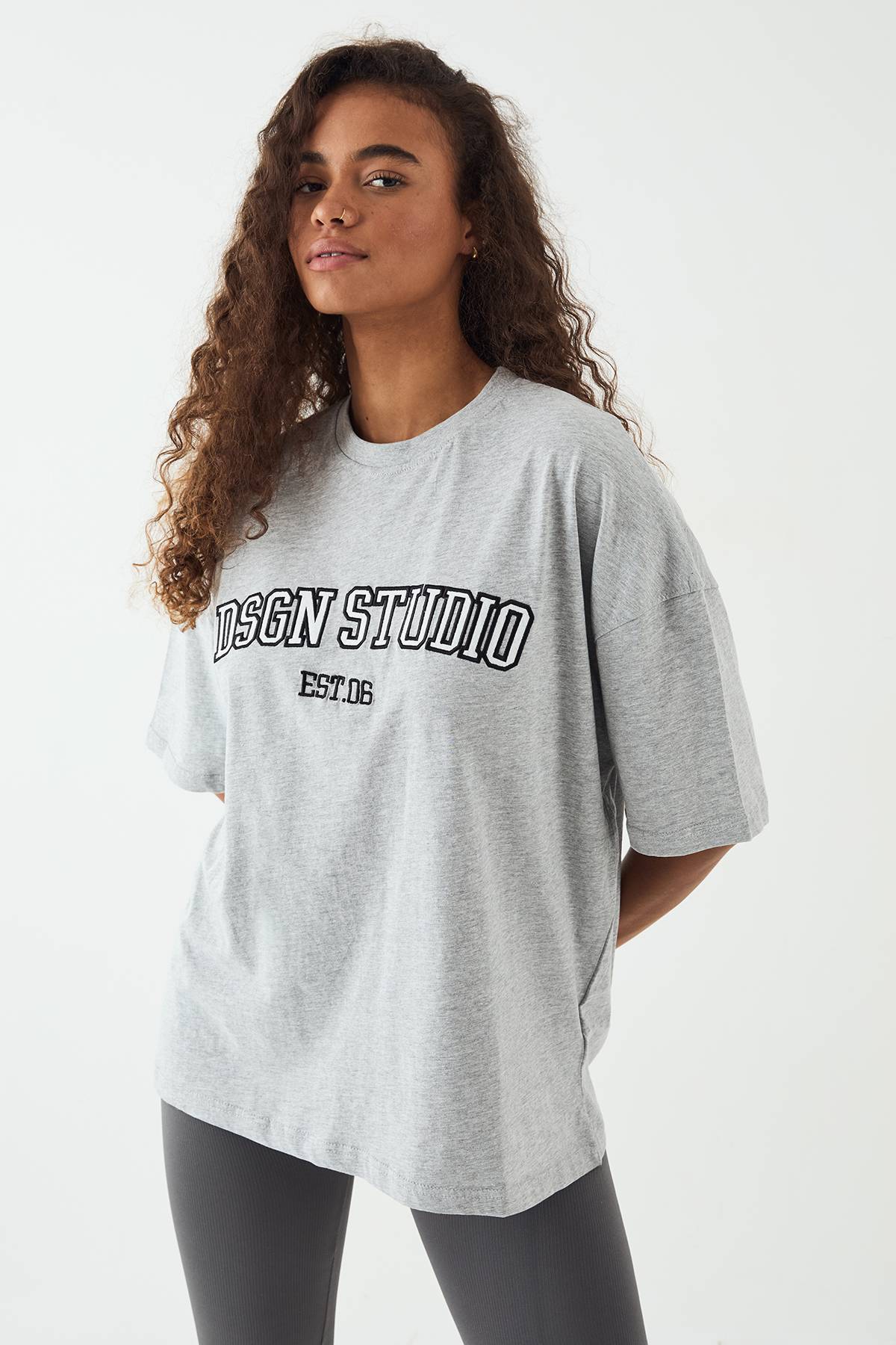 T-shirt Oversize à Appliqué DSGN Studio