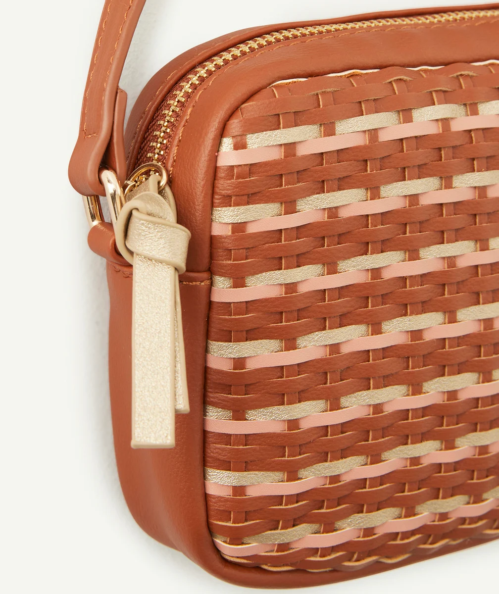 SAC À BANDOULIÈRE MARRON AVEC TRESSAGE FILLE
