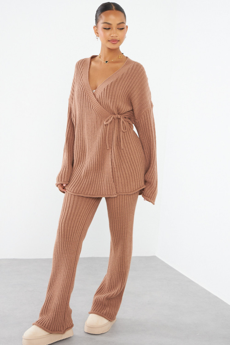 Ensemble 2 pièces gilet croisé + pantalon marron en maille