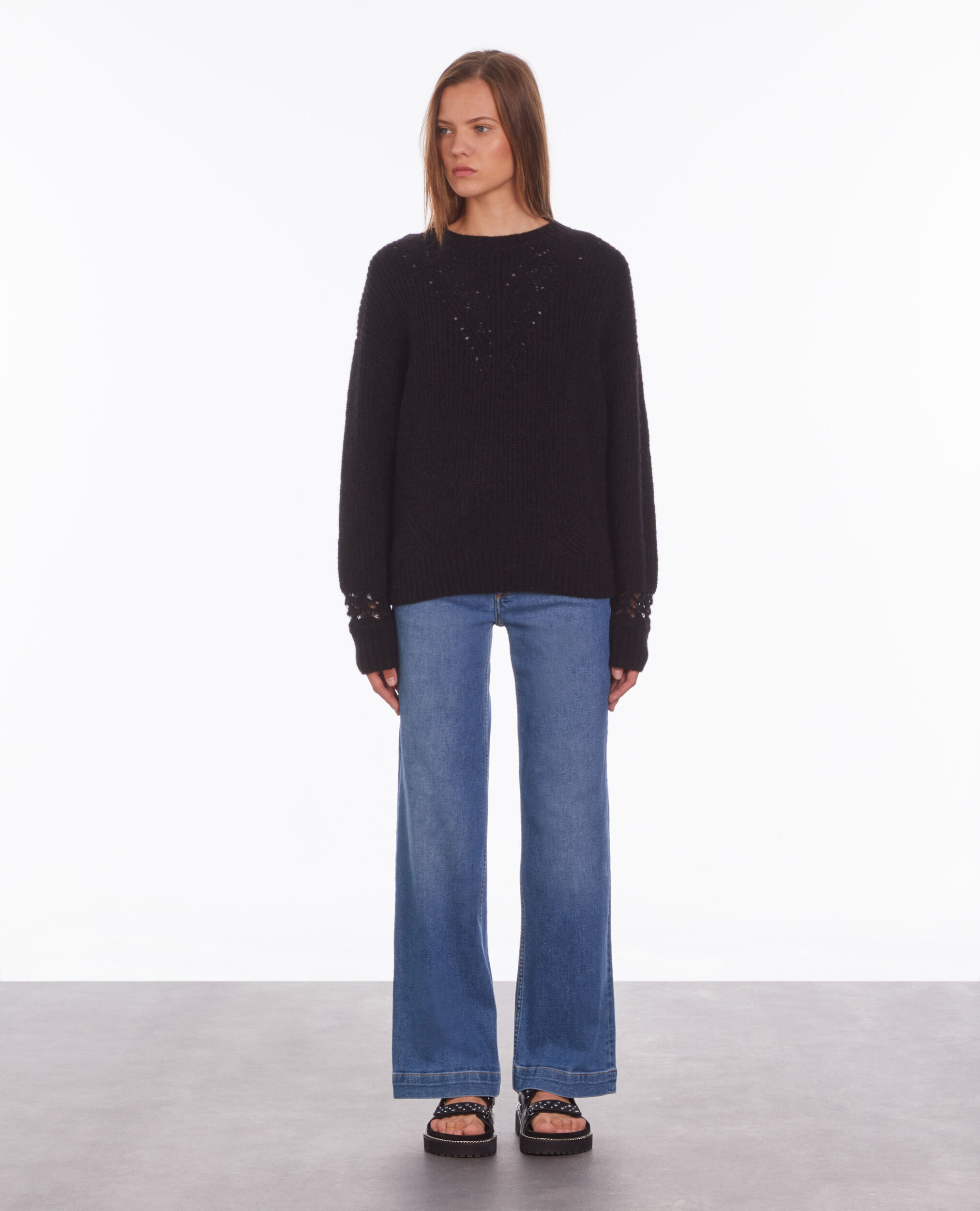 Pull noir en laine mélangée