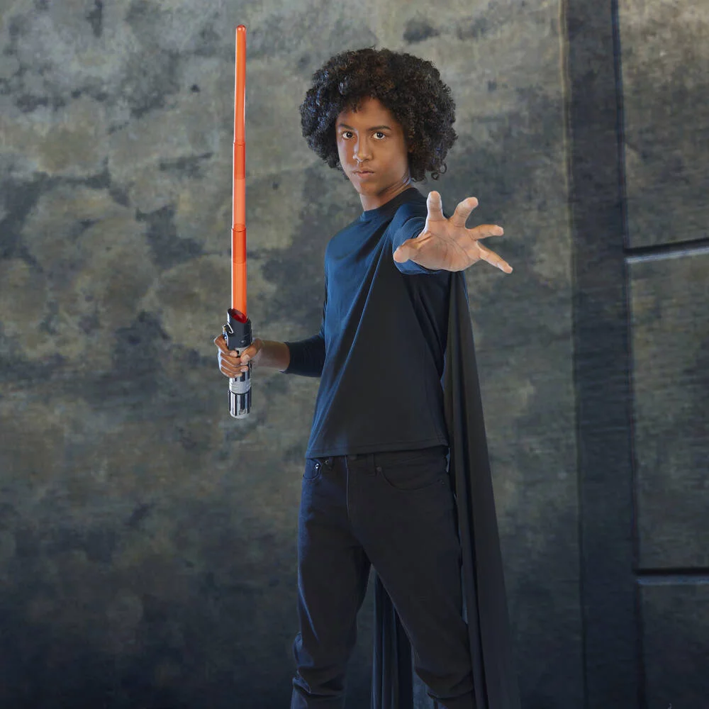 STAR WARS - LIGHTSABER FORGE SABRE LASER  ELECTRONIQUE DARK VADOR