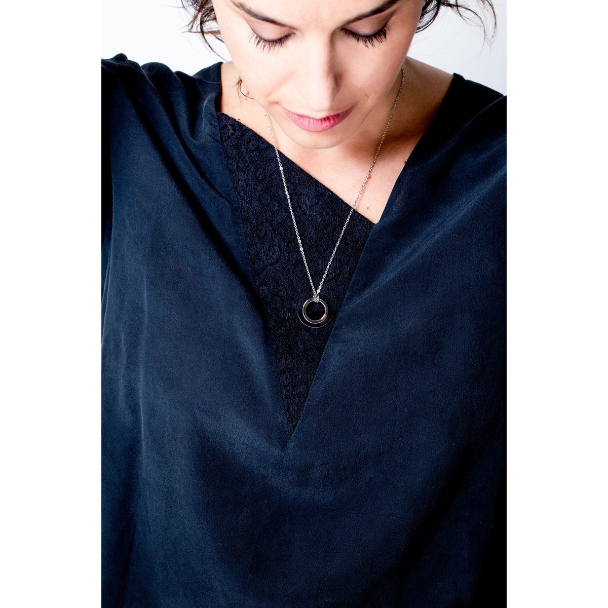 Collier mono-motif en Acier 316L et céramique - blanc brillant