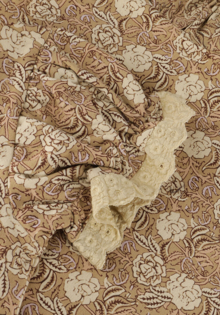 BAJE STUDIO taupe baje studio t-shirt liv