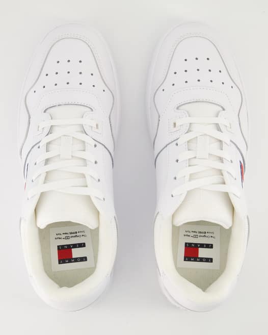 Tommy Hilfiger Jeans TJW Retro Basket ESS Sneaker in Weiß