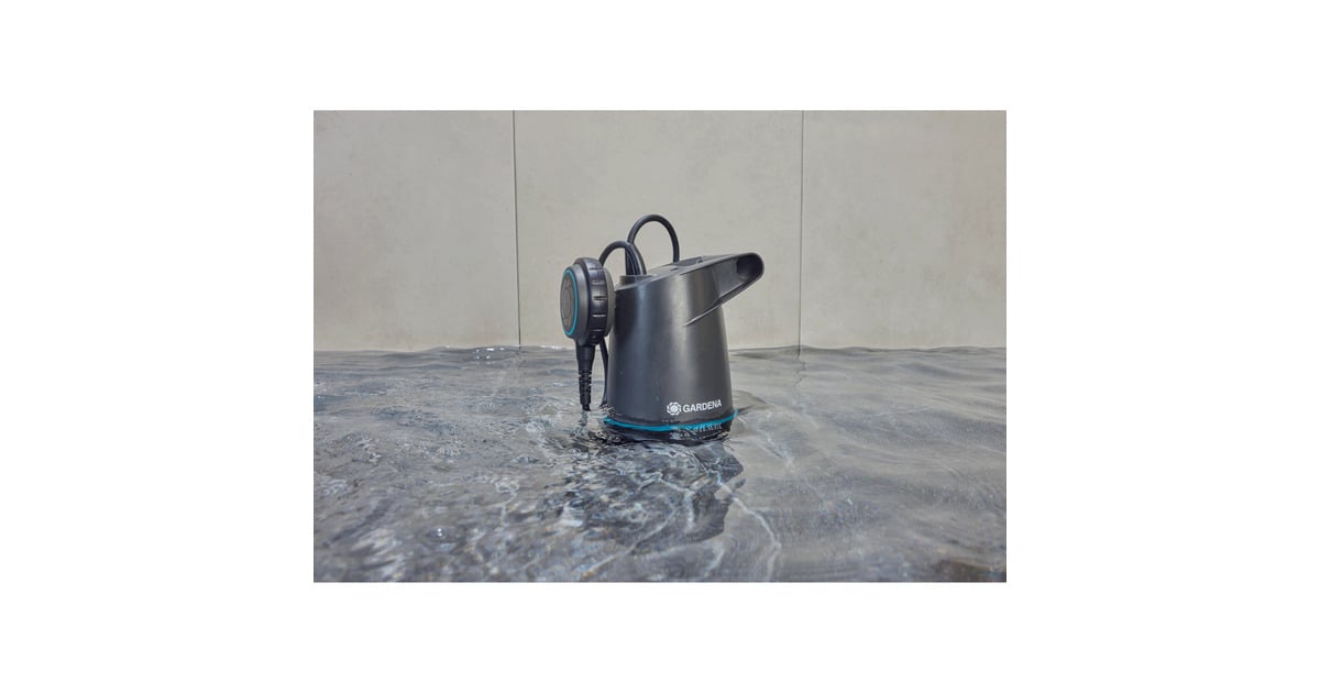 GARDENA2-in-1 Dompelpomp voor Helder Water 20000 BASIC dompel- en drukpompen  (Grijs/zwart, 550 Watt, 20.000 l/h, met Vlotterschakelaar)