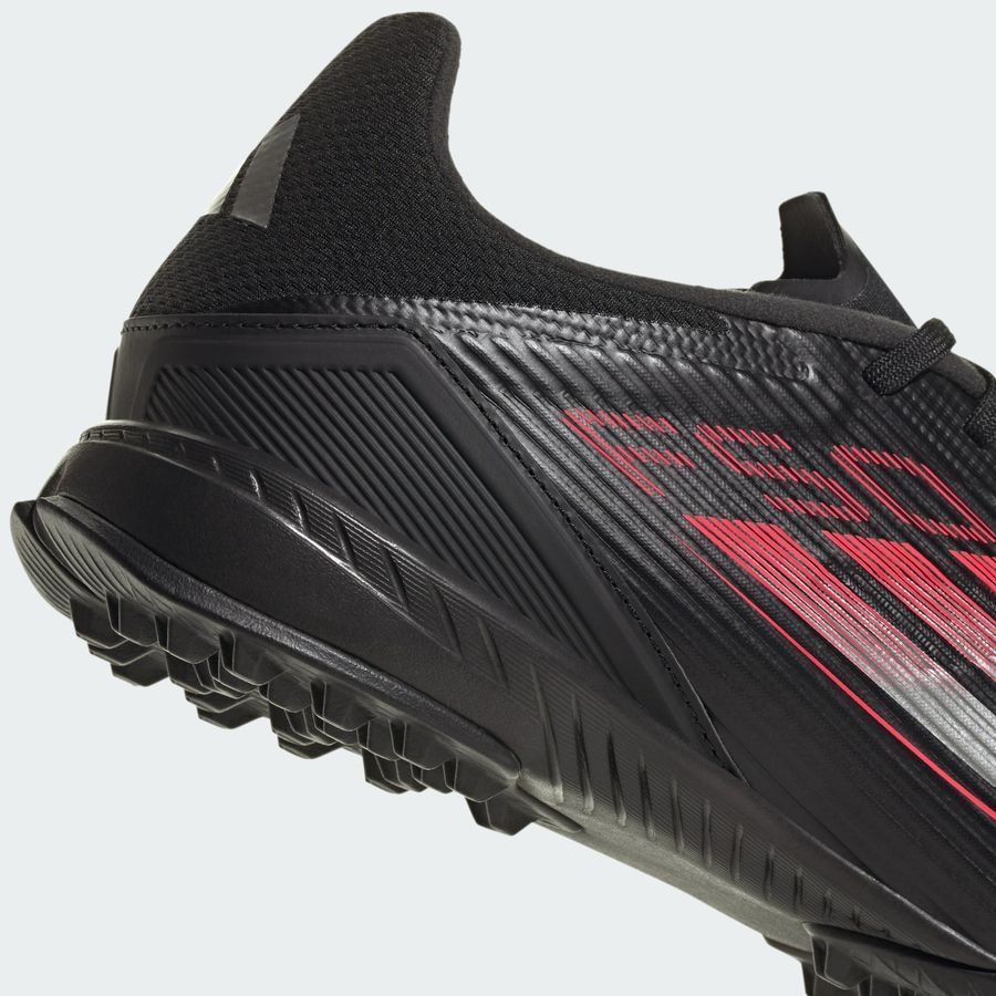 adidas F50 League TF Stealth Victory - Noir/Argenté/Lucid Red