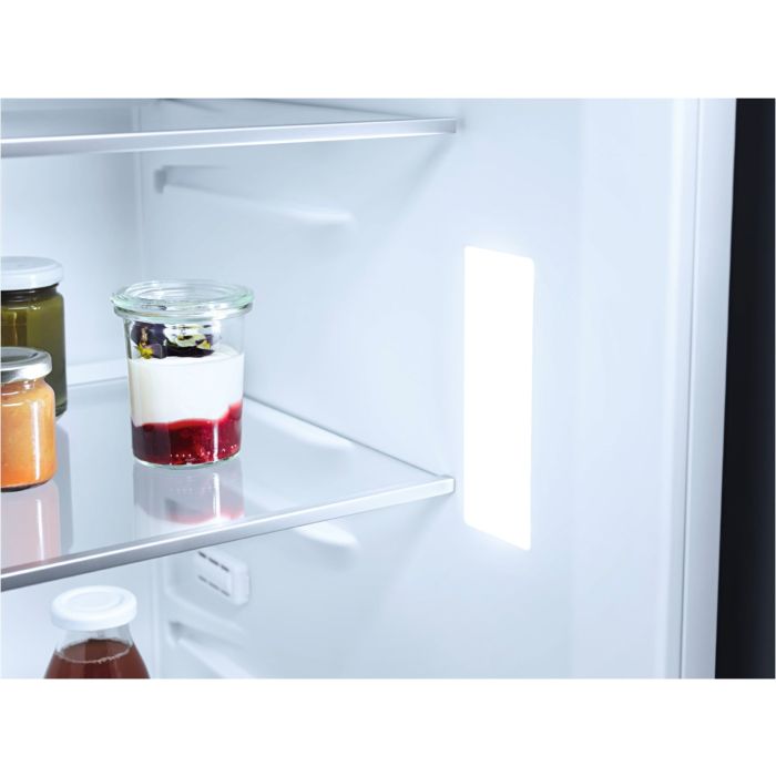 Miele Einbau-Kühlschrank K 7116 E