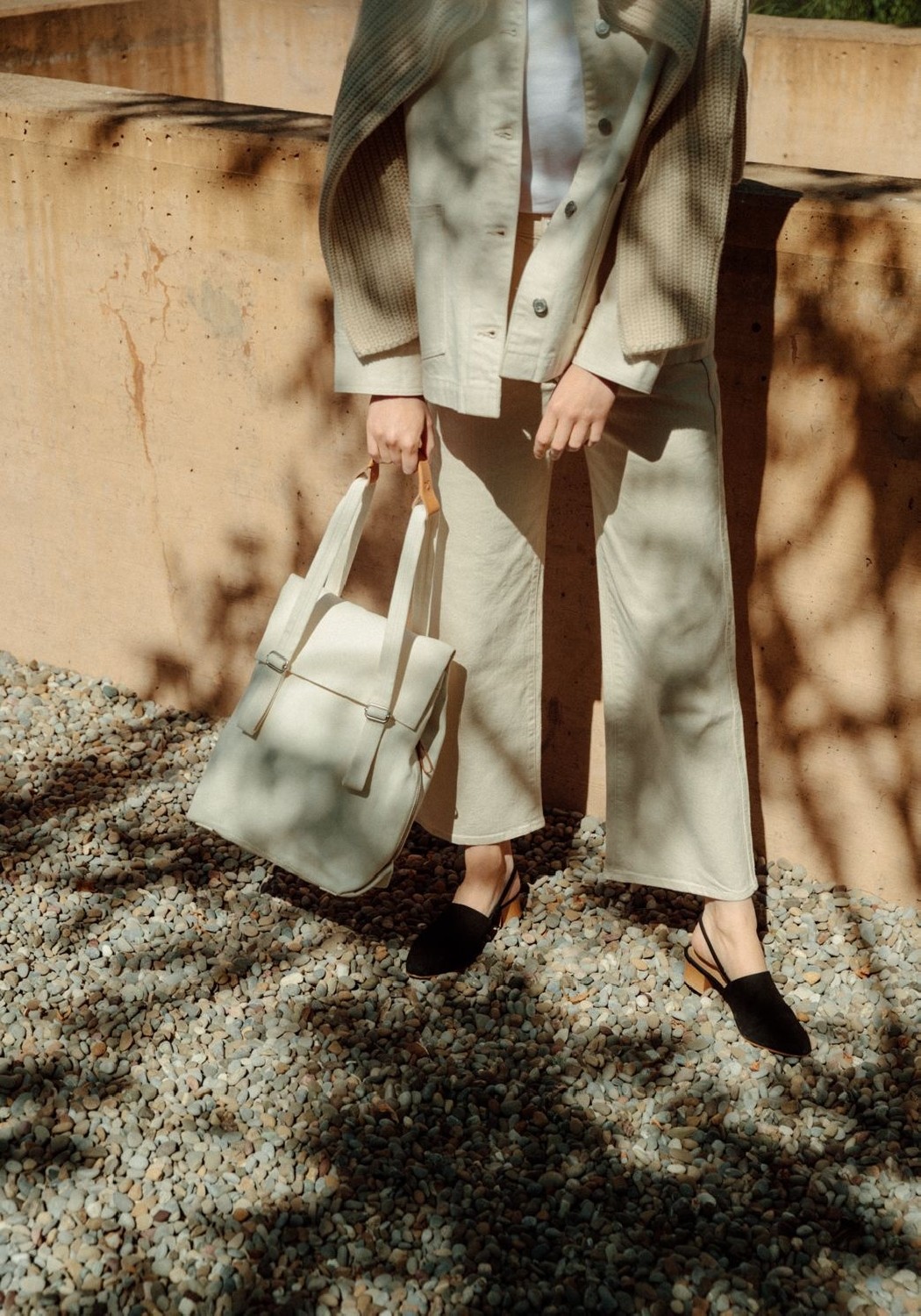 Qwstion Bananatex Flap Tote Small Natural White