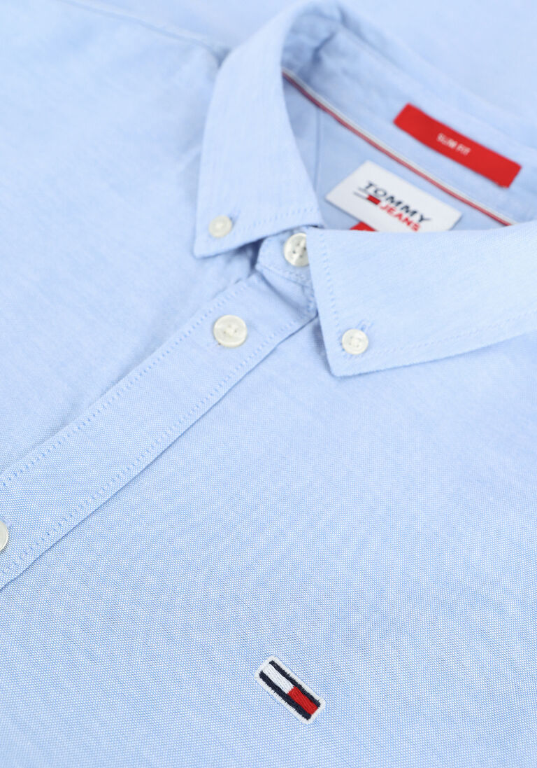 TOMMY JEANS lichtblauwe tommy jeans casual overhemd tjm slim stretch oxford shirt
