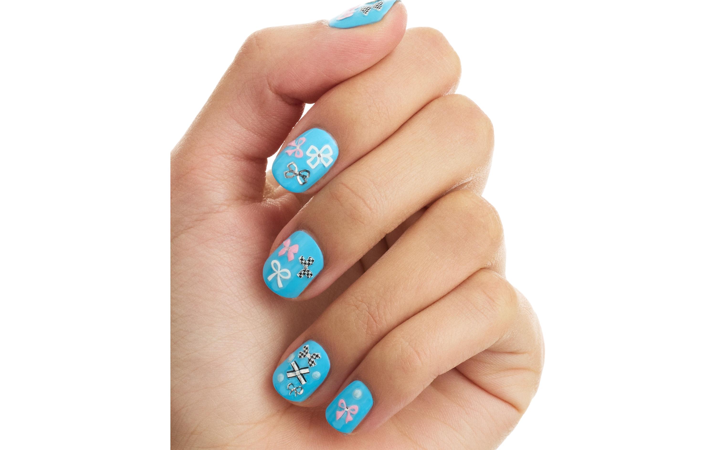 Nagelsticker Put a bow on itNagelsticker mit Schleifen und zauberhaften Details