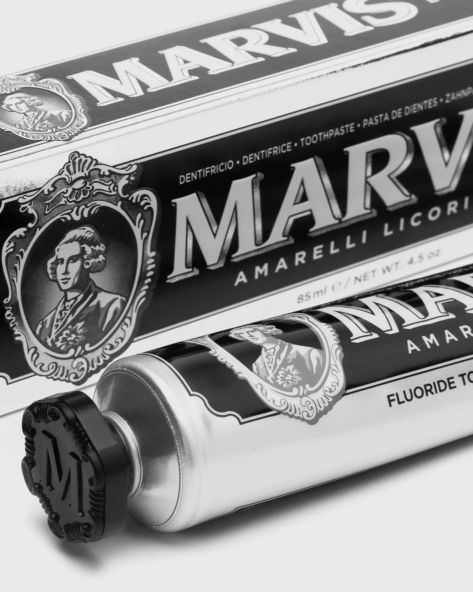 MARVIS Toothpaste Amarelli Licorice Mint - 85 ml