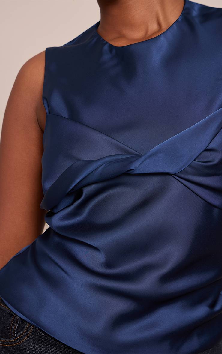 Bleu Marine Haut Long En Satin À Détail Torsadé Superposé