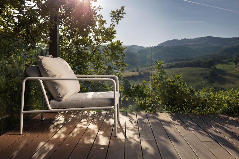Houe Avon Lounge fauteuil frame wit stof Leaf heritage