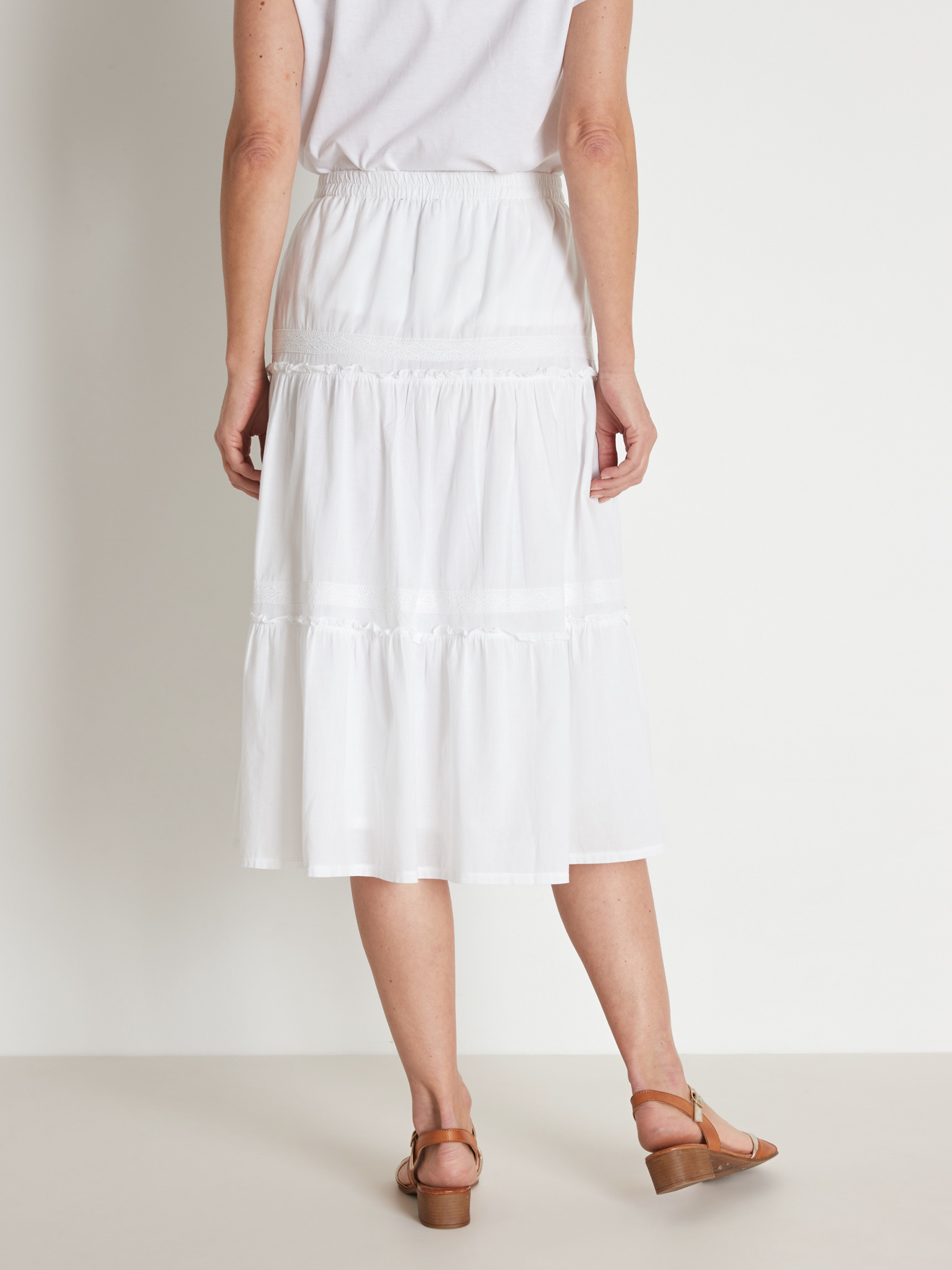 Jupon mi-long en voile et macramé
