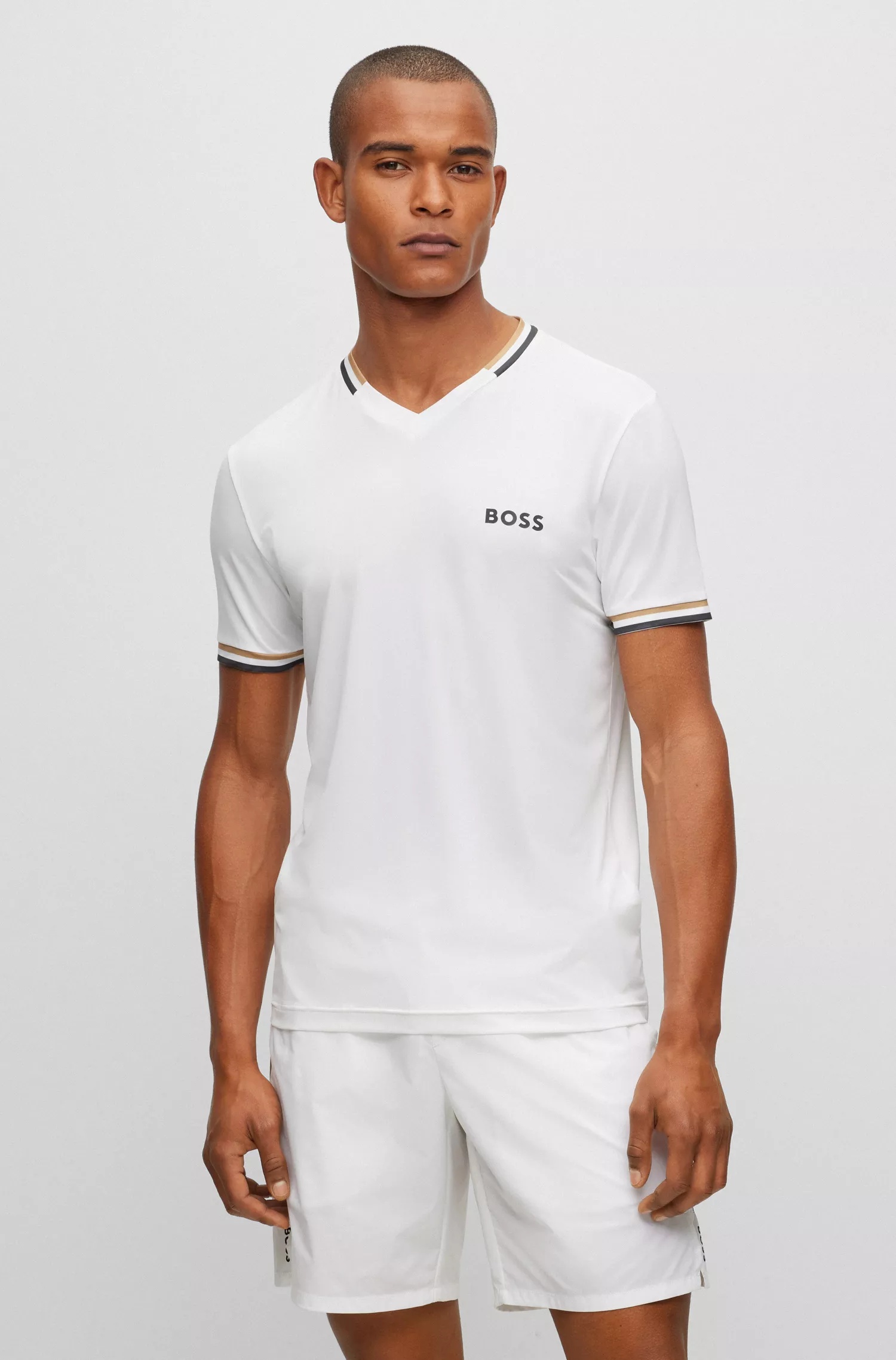 Camiseta slim-fit BOSS Green-BOSS x Matteo Berrettini com listras características.