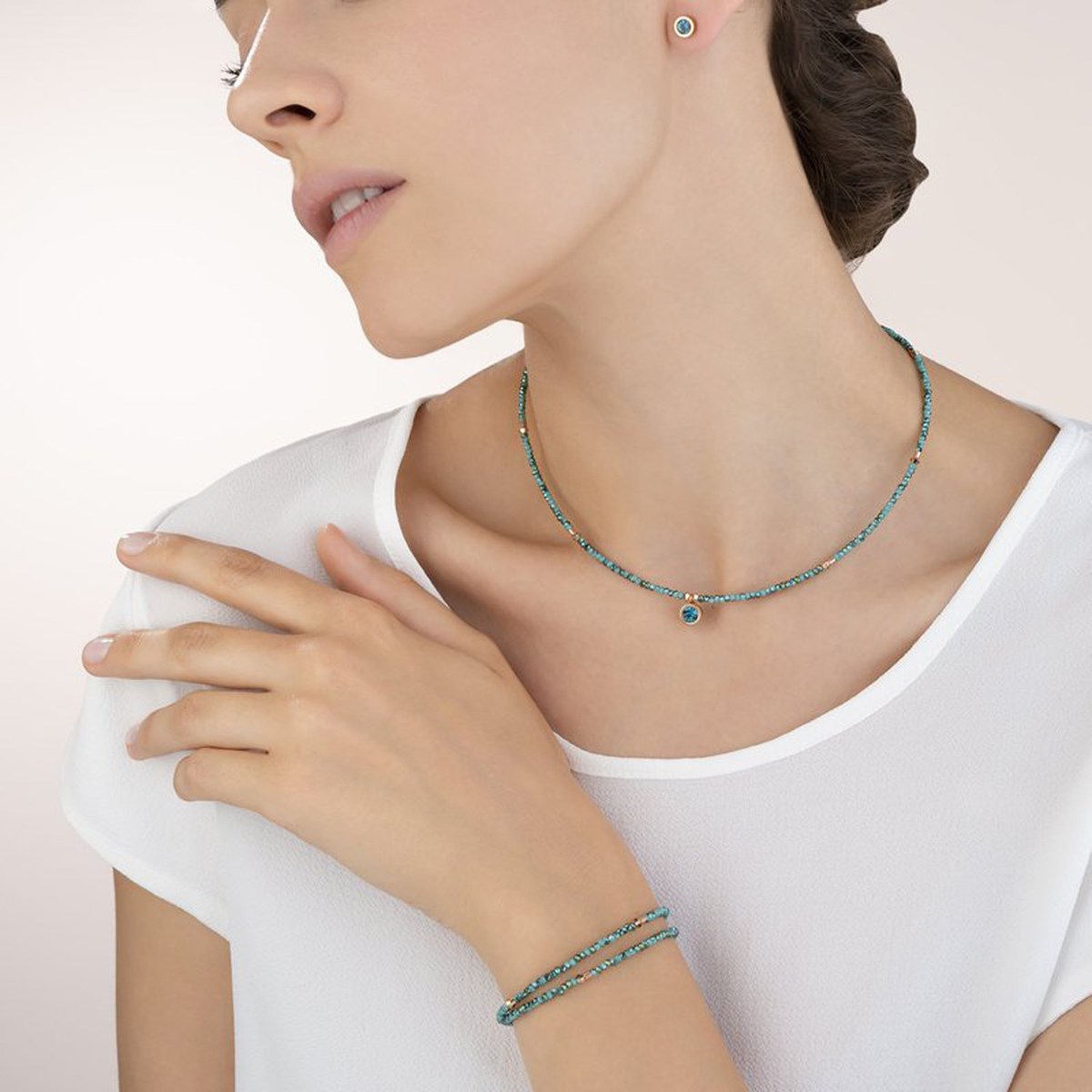 Collier Coeur de Lion rosé perles vertes