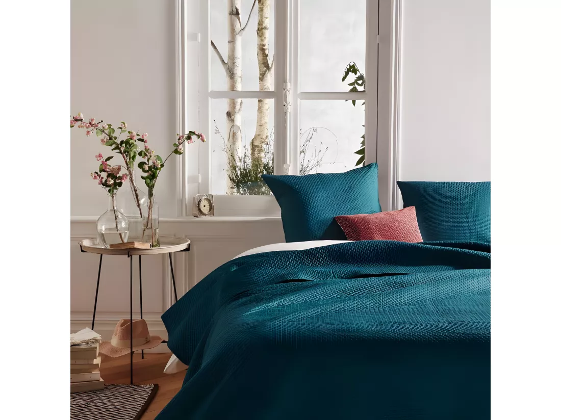 Dessus de lit 260 x 240 cm + 2 Taies 60 x 60 cm 