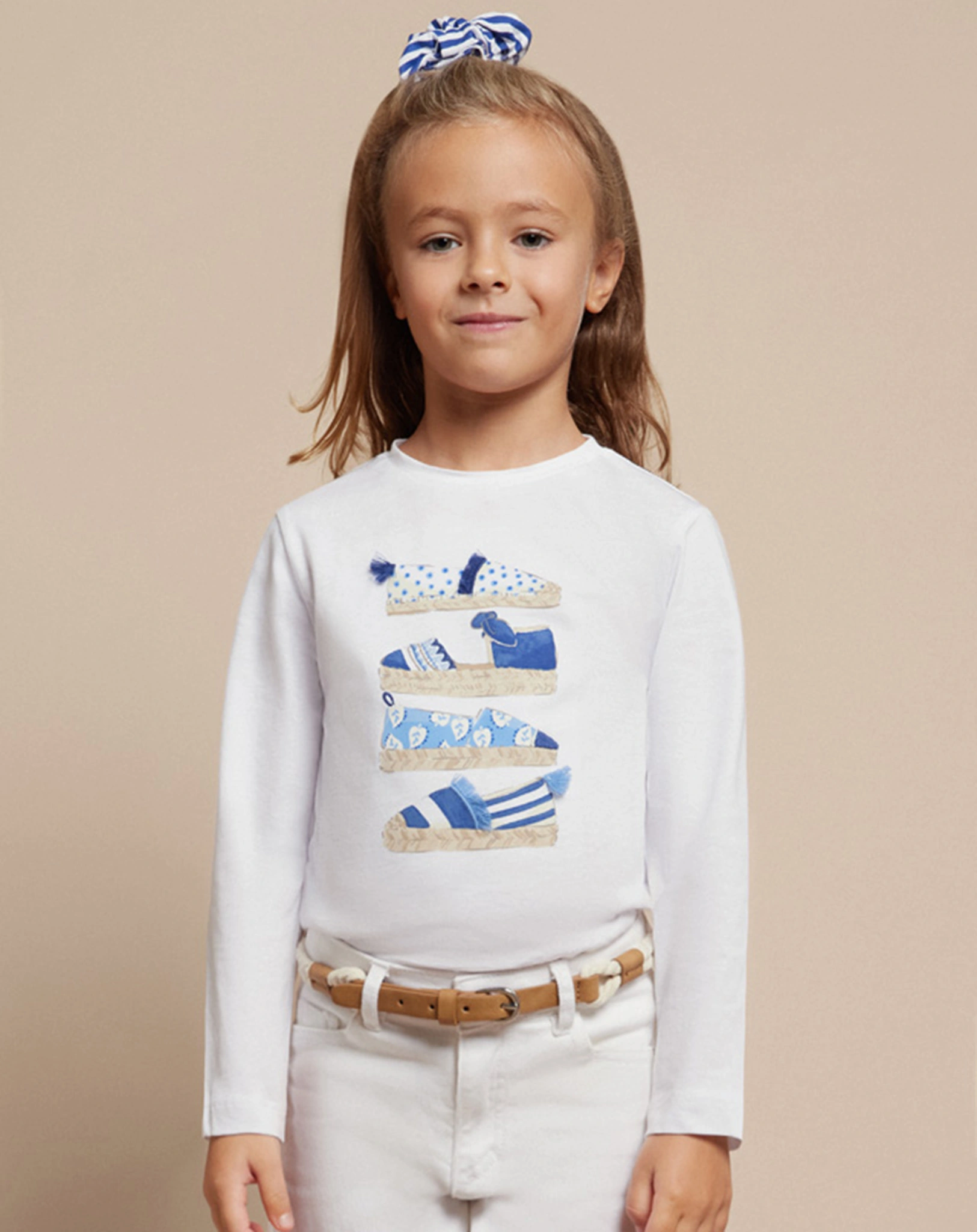 Langarmshirt SHOES mit Haargummi in weiß/blau