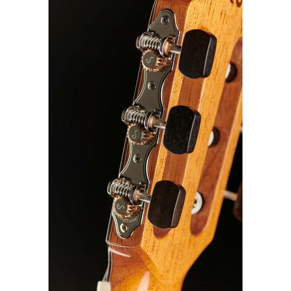 Amalio Burguet Artesano Especial Spruce mit Koffer