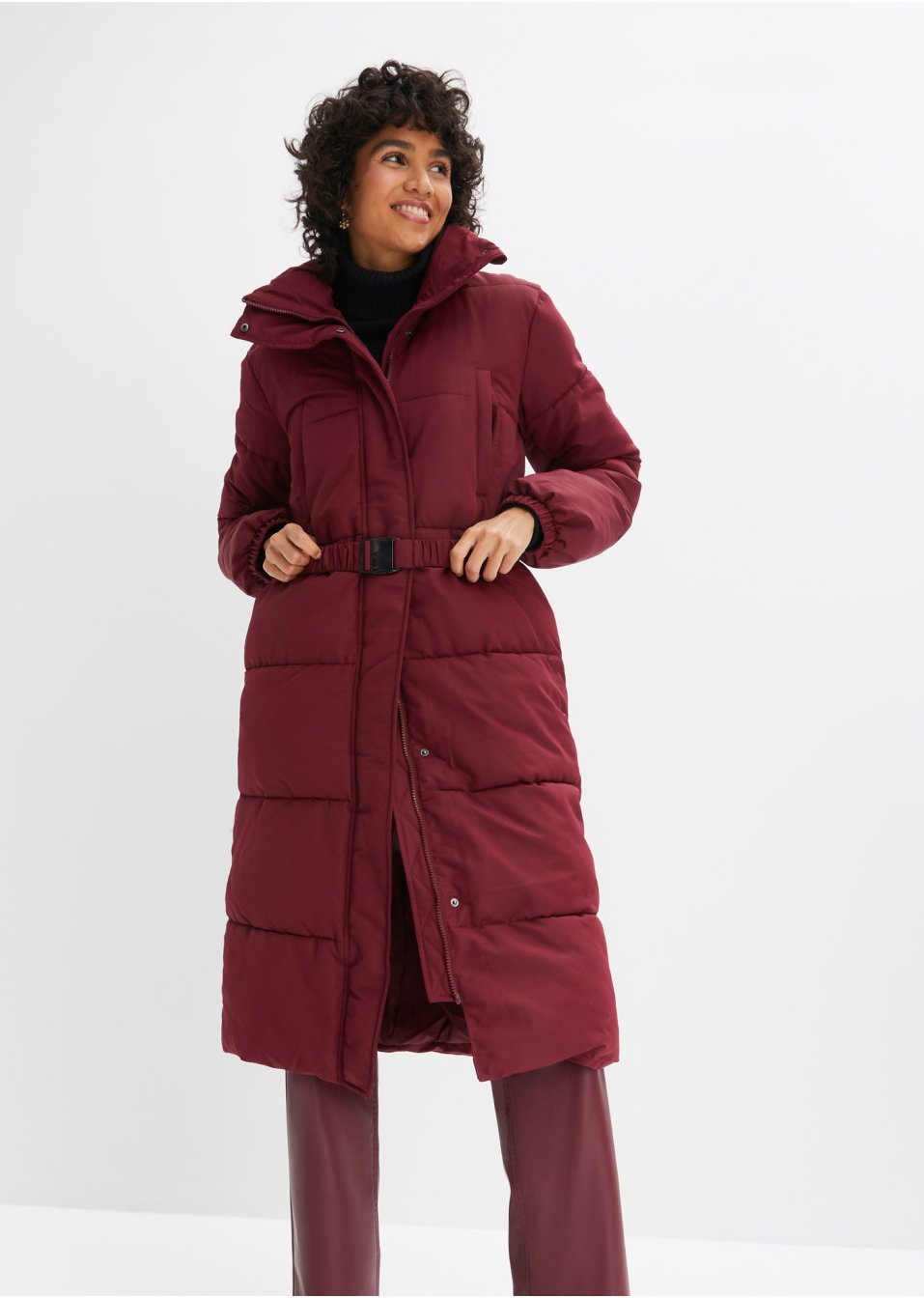 Manteau matelassé oversize avec ceinture élastique