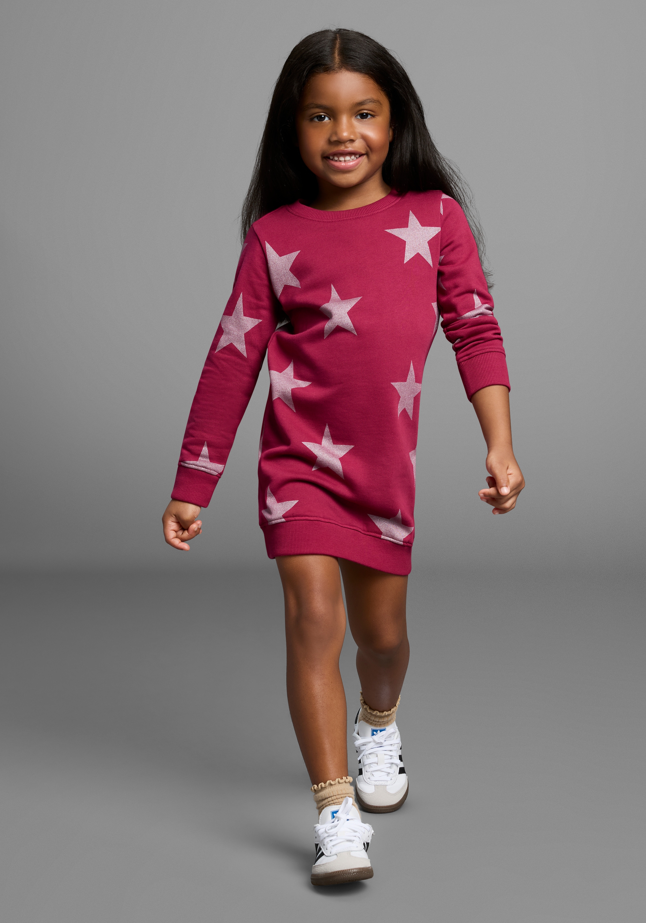KIDSWORLD Sweatkleid »Sterne-Allover Kleid für kleine Mädchen« Sweatkleid mit Glitzerdruck