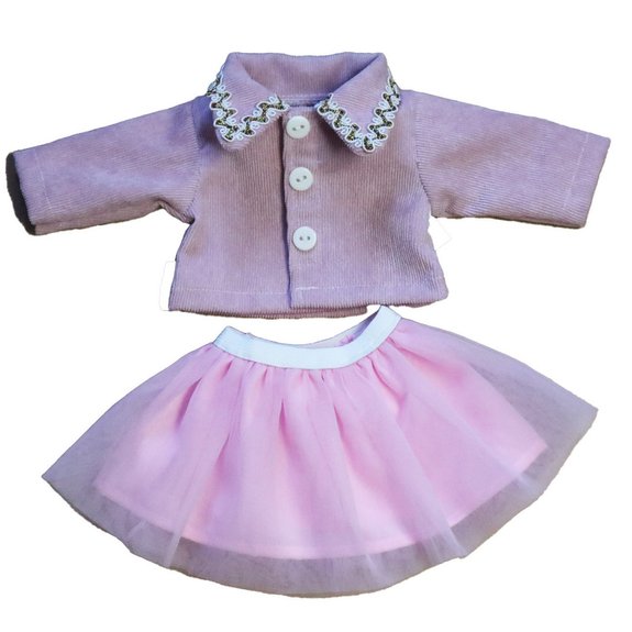 Vêtements de poupée