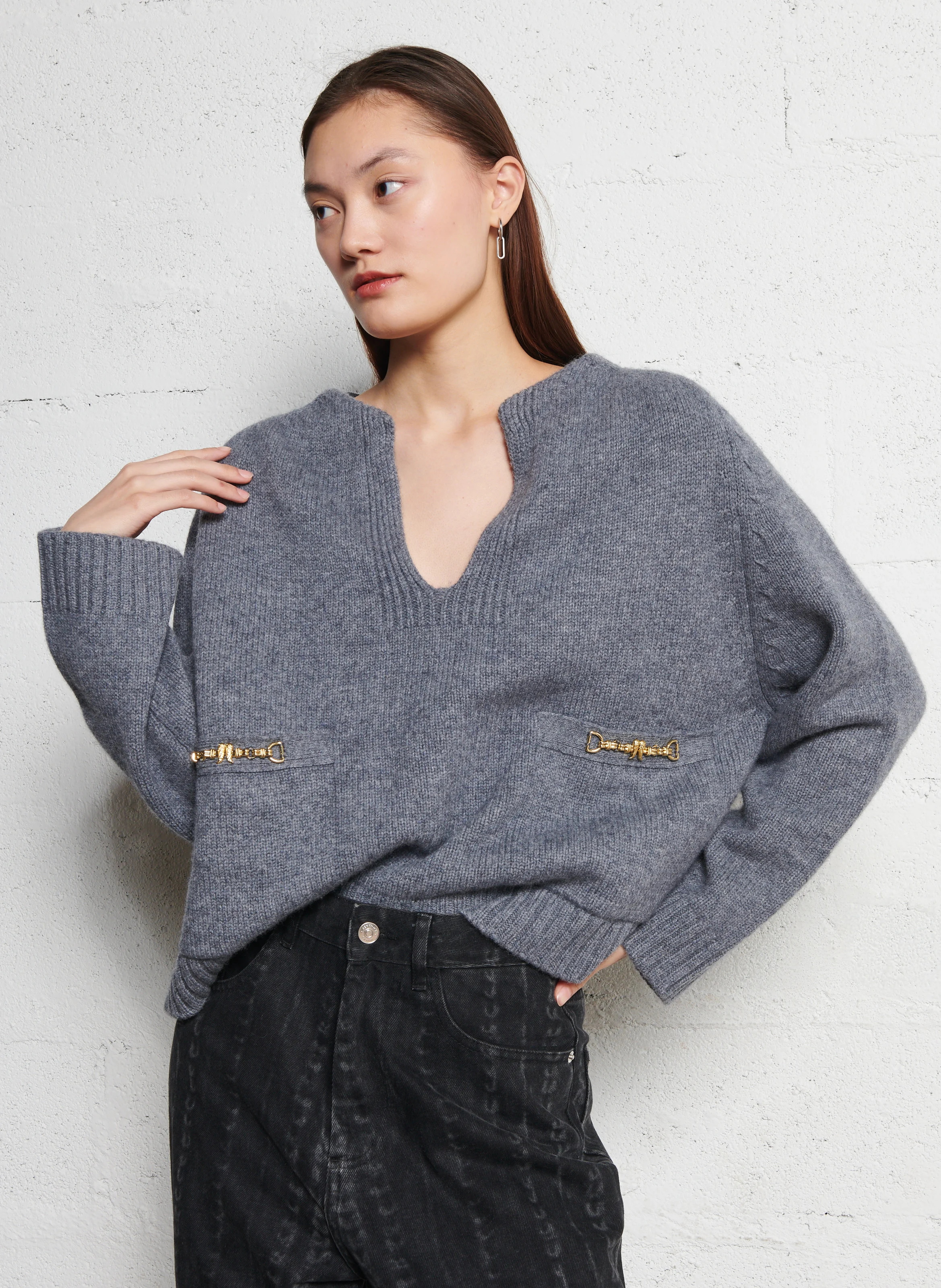 ARIELLE - Pull ample à détails chaînes en laine | Noir