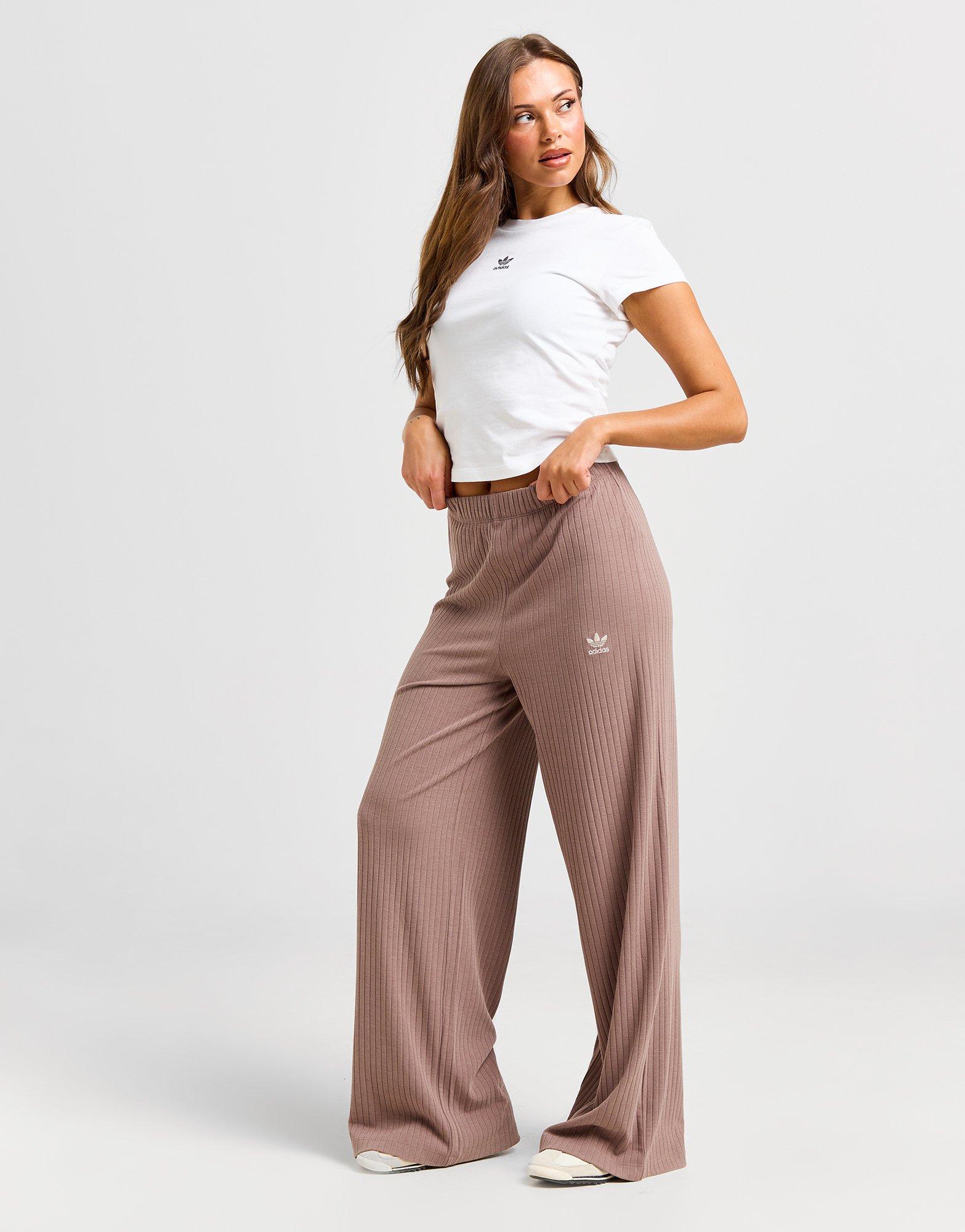 adidas Originals Pantalon large côtelé Essentials