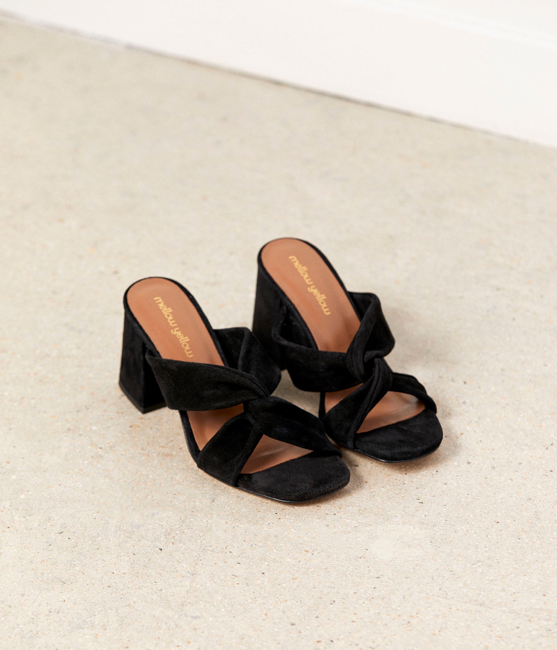 Mules noires Marcia