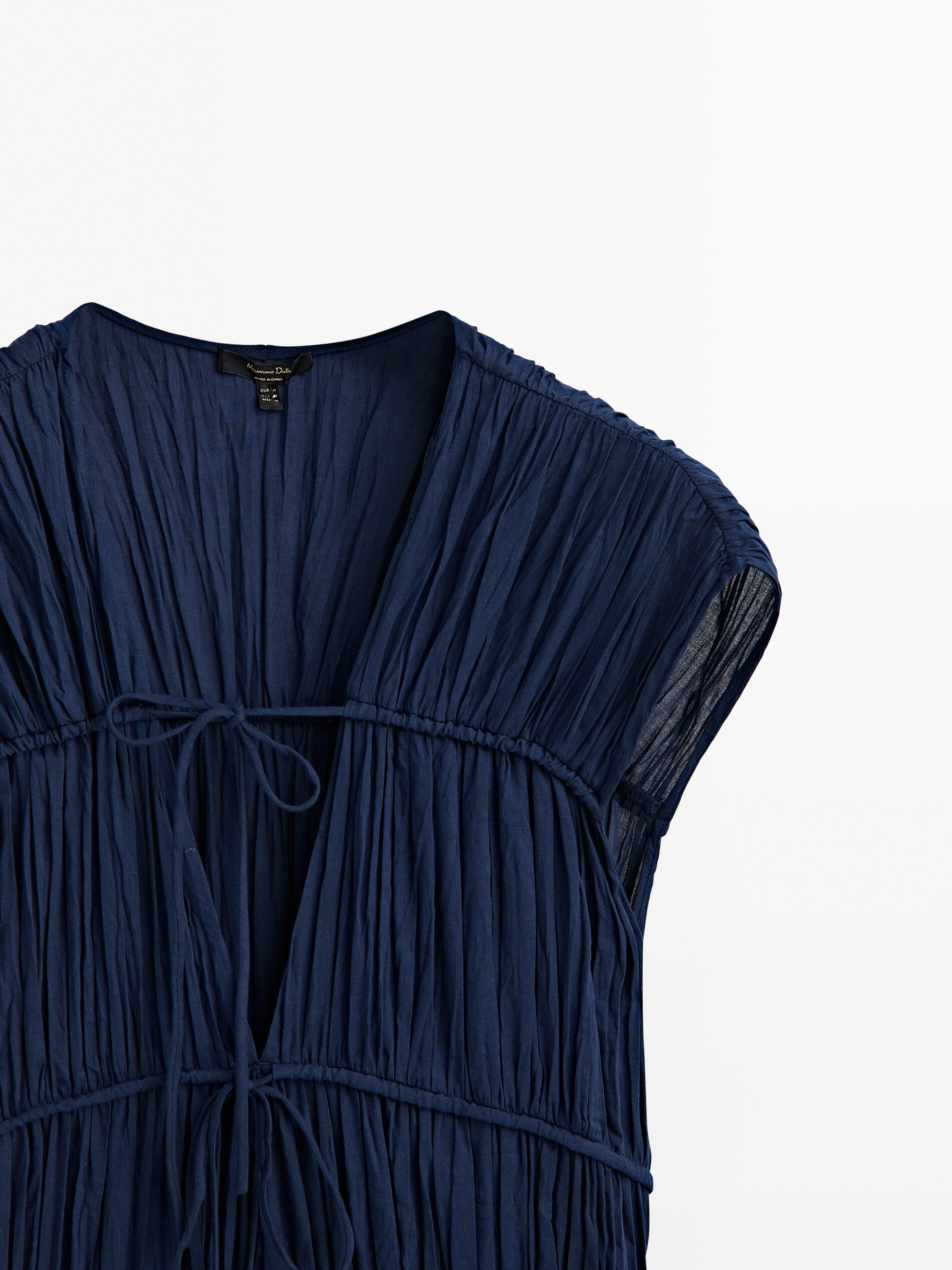 Vestido plissado com detalhe de laço - AZUL MARINHO