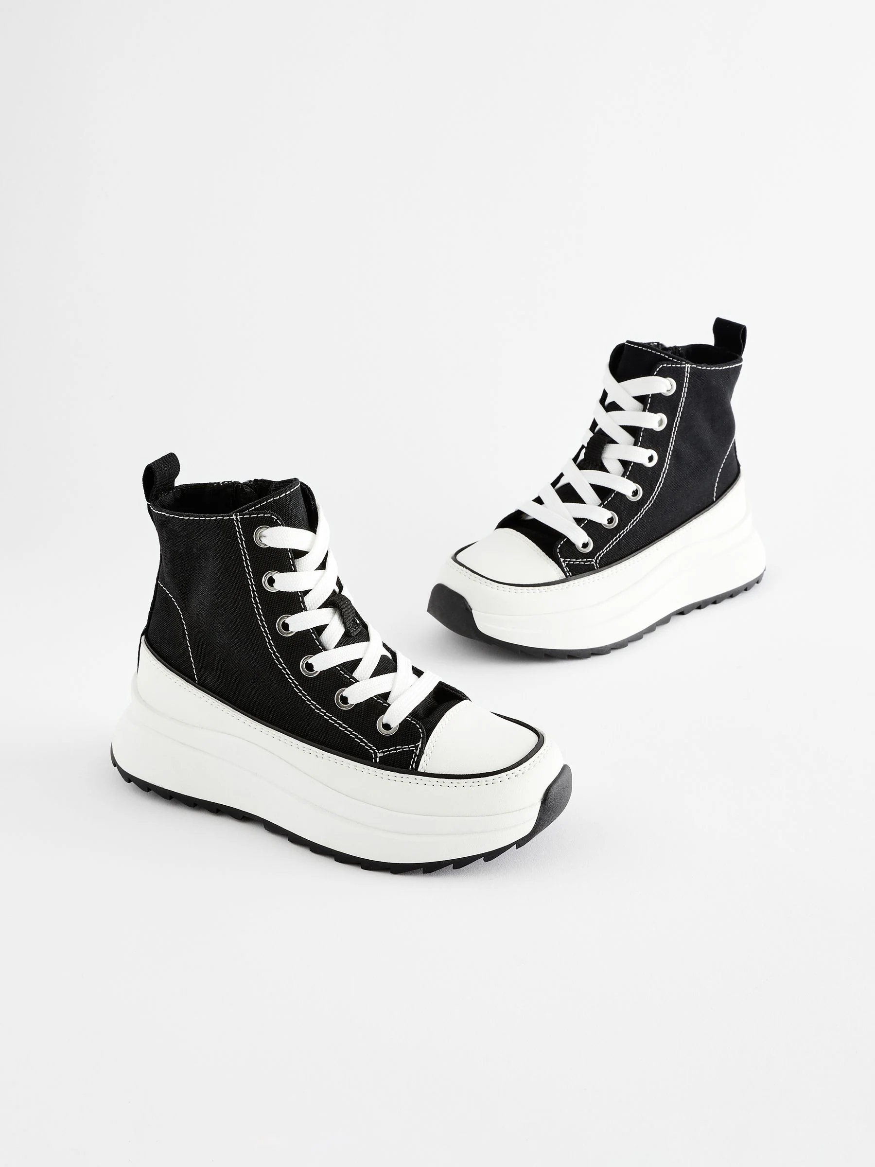 Zwart - Extra Chunky Lace-Up With Zip Trainers