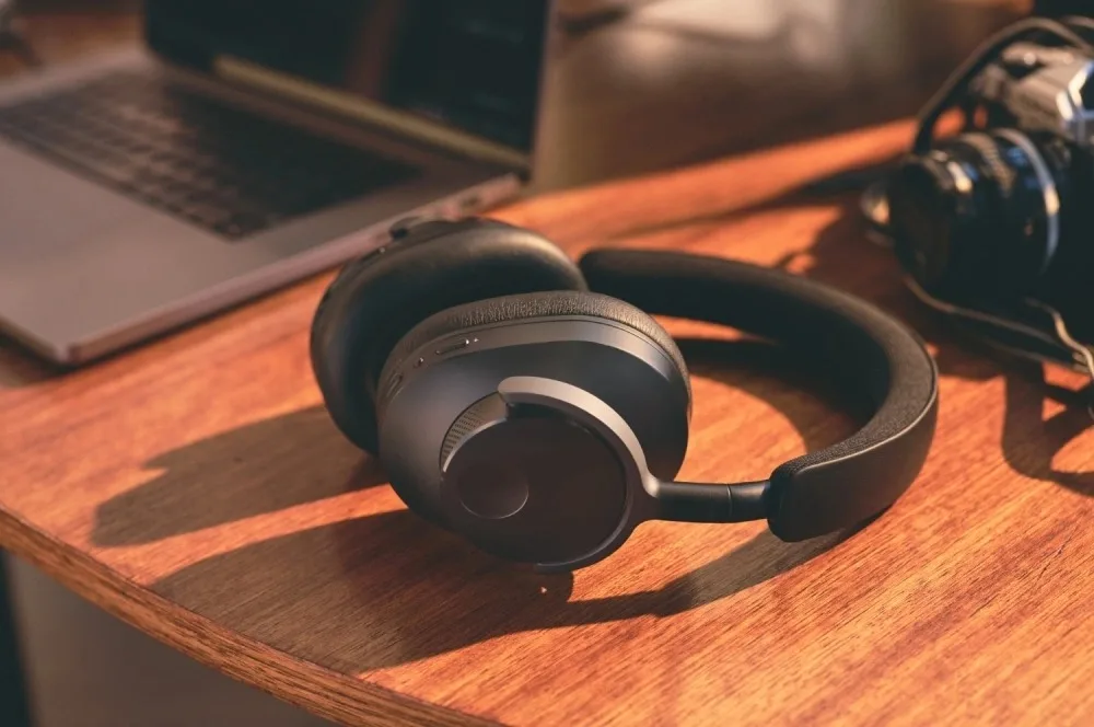 Cambridge Audio Melomania P100 Noir Casques Bluetooth