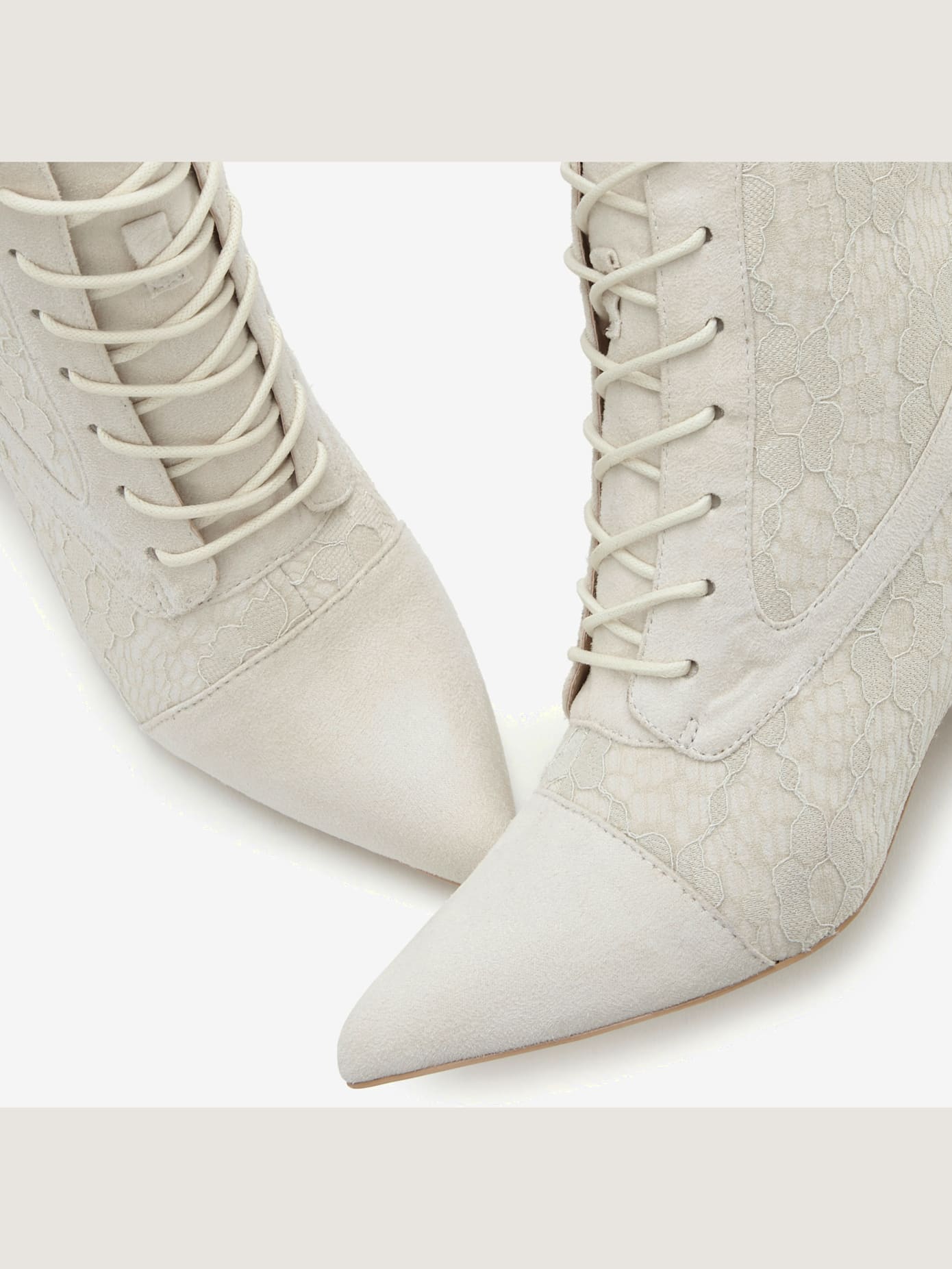 Bottines à lacets détails en dentelle tendance