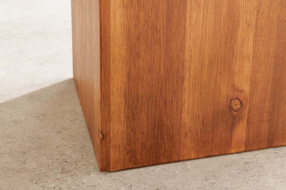 Massivholz Dekosäule COLUMNA 50cm braun Akazie Beistelltisch