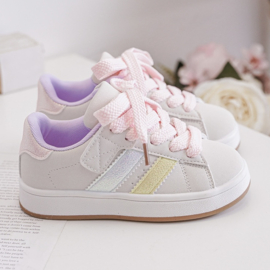 My fave pastel sneakers (met klittenband)