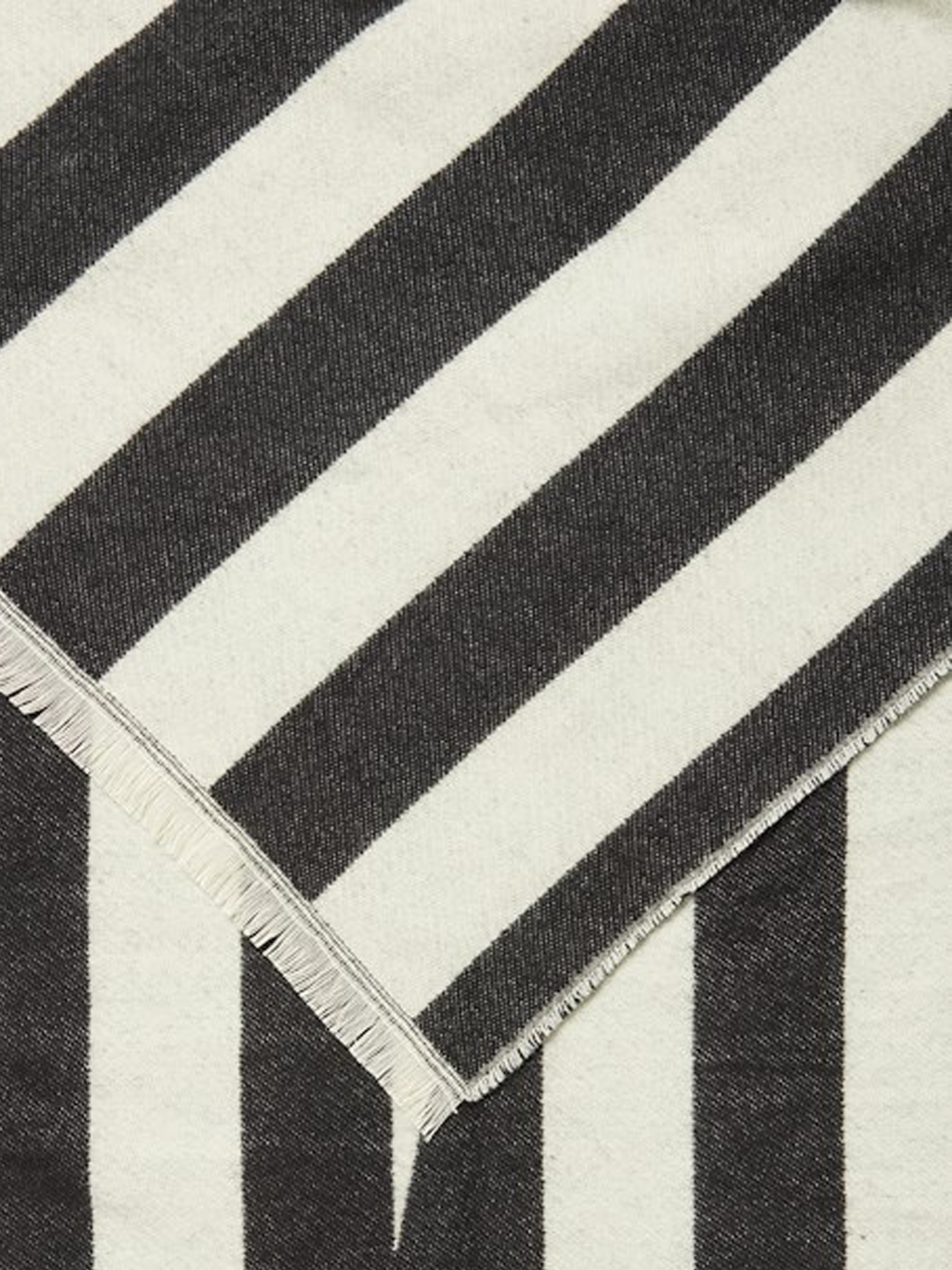 Agina Scarf