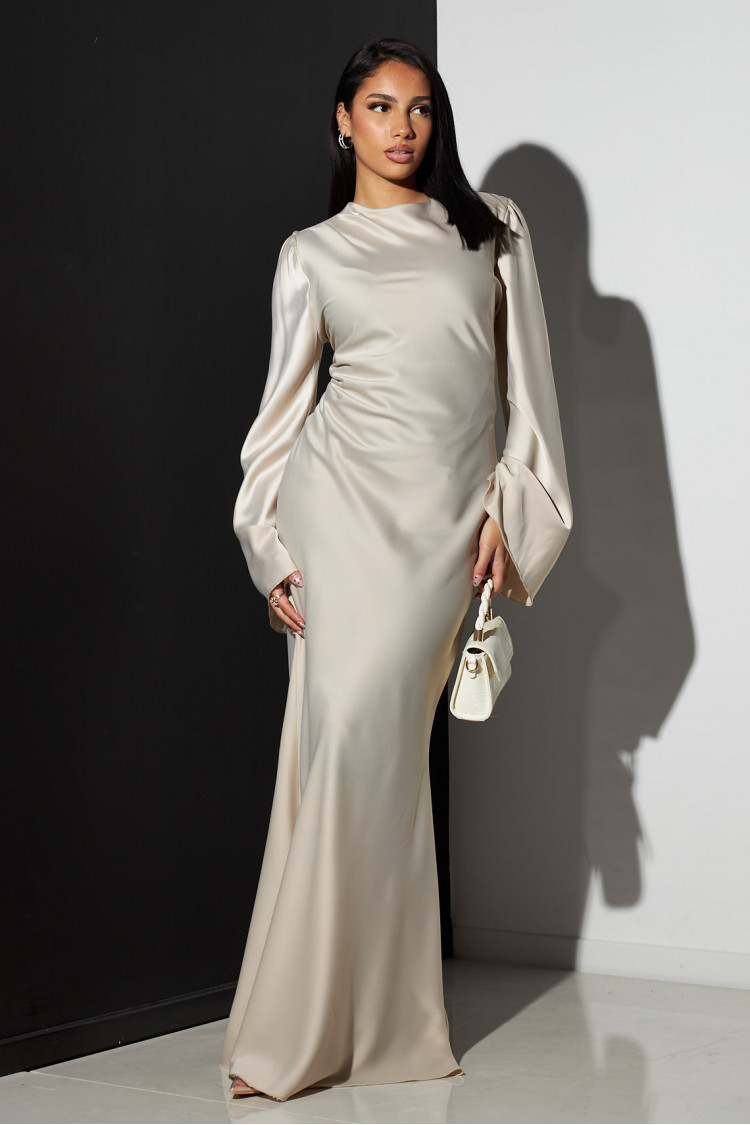 Robe longue satinée beige