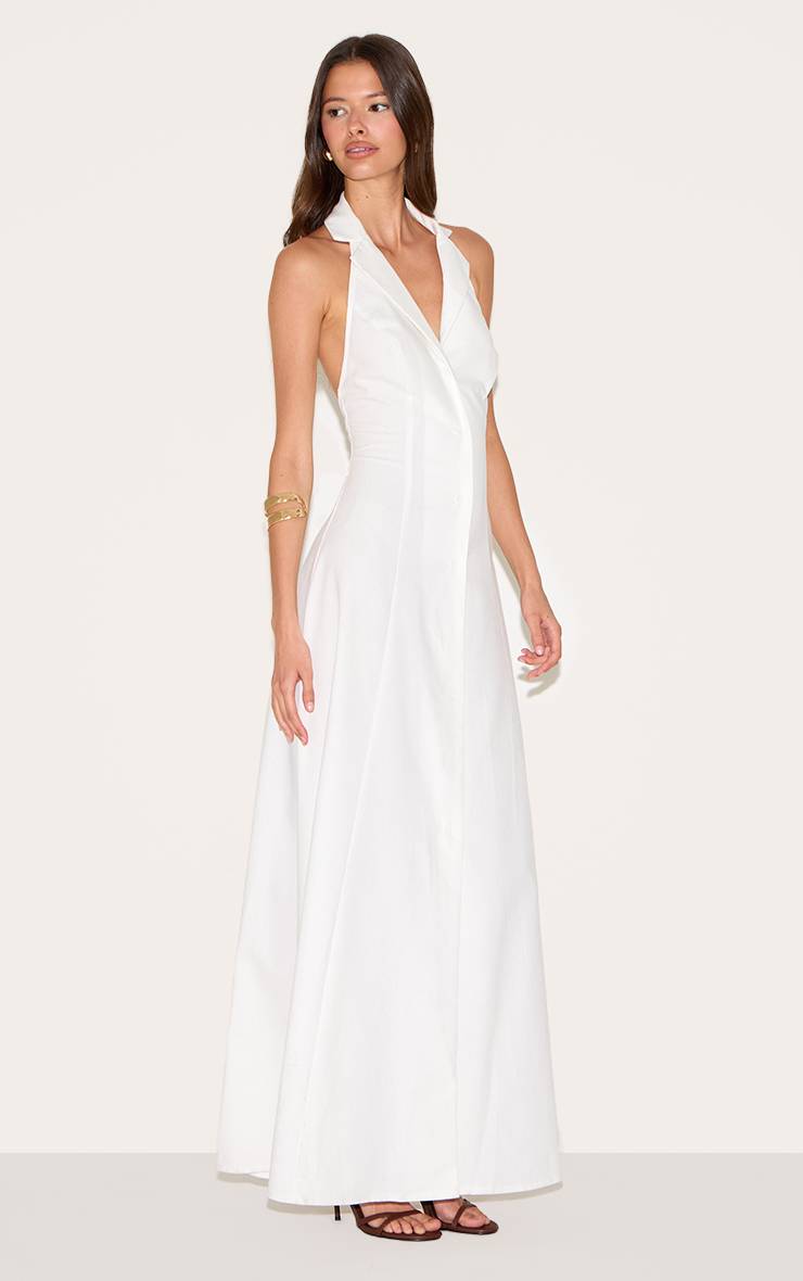 Blanc Robe Longue Fleurie À Col Avec Boutonnière