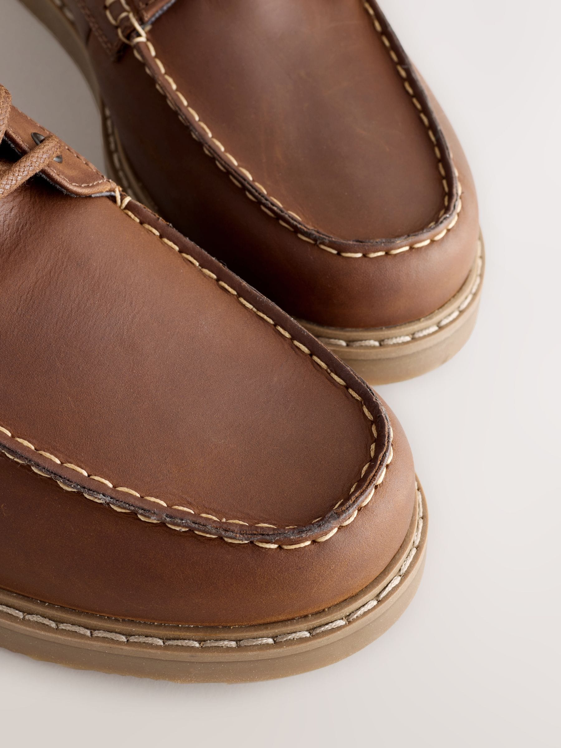 Bruin - Mid Wedge Leather Boots