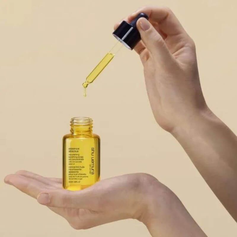 Duo apaisant illuminant Yubi Blonde Shu Uemura