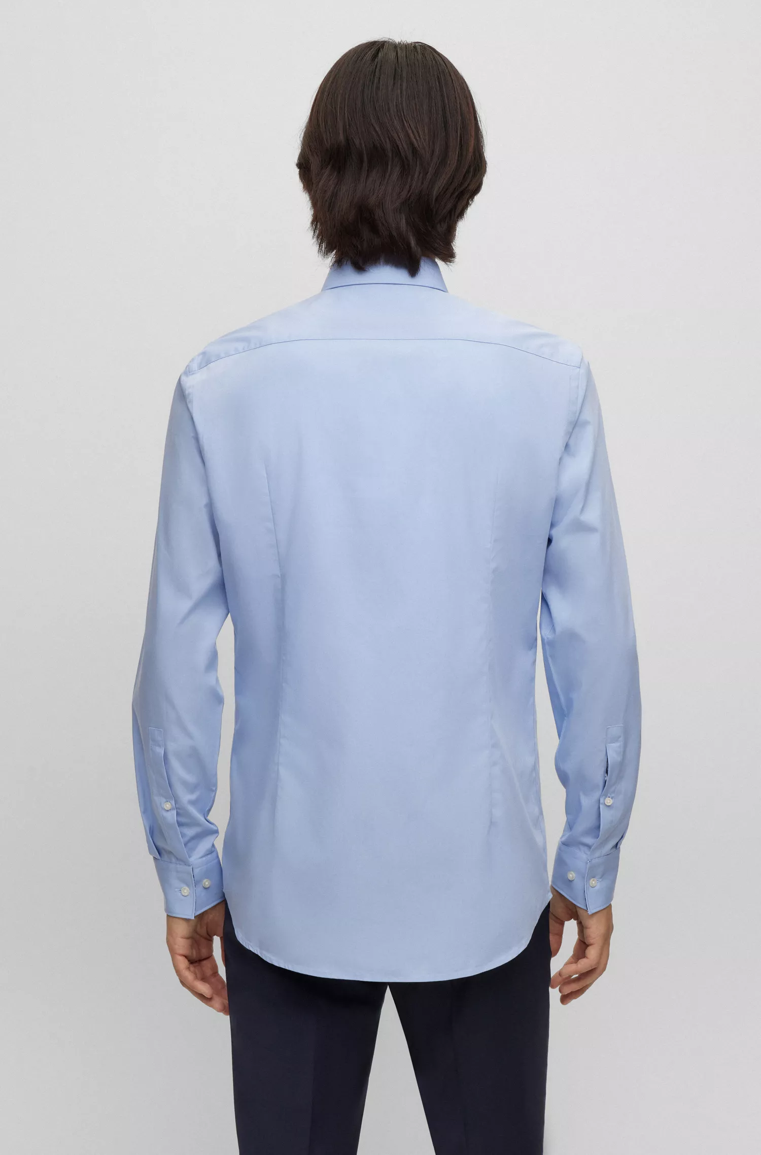 Camisa HUGO vermelha, corte slim, em algodão com estampa de rabiscos.